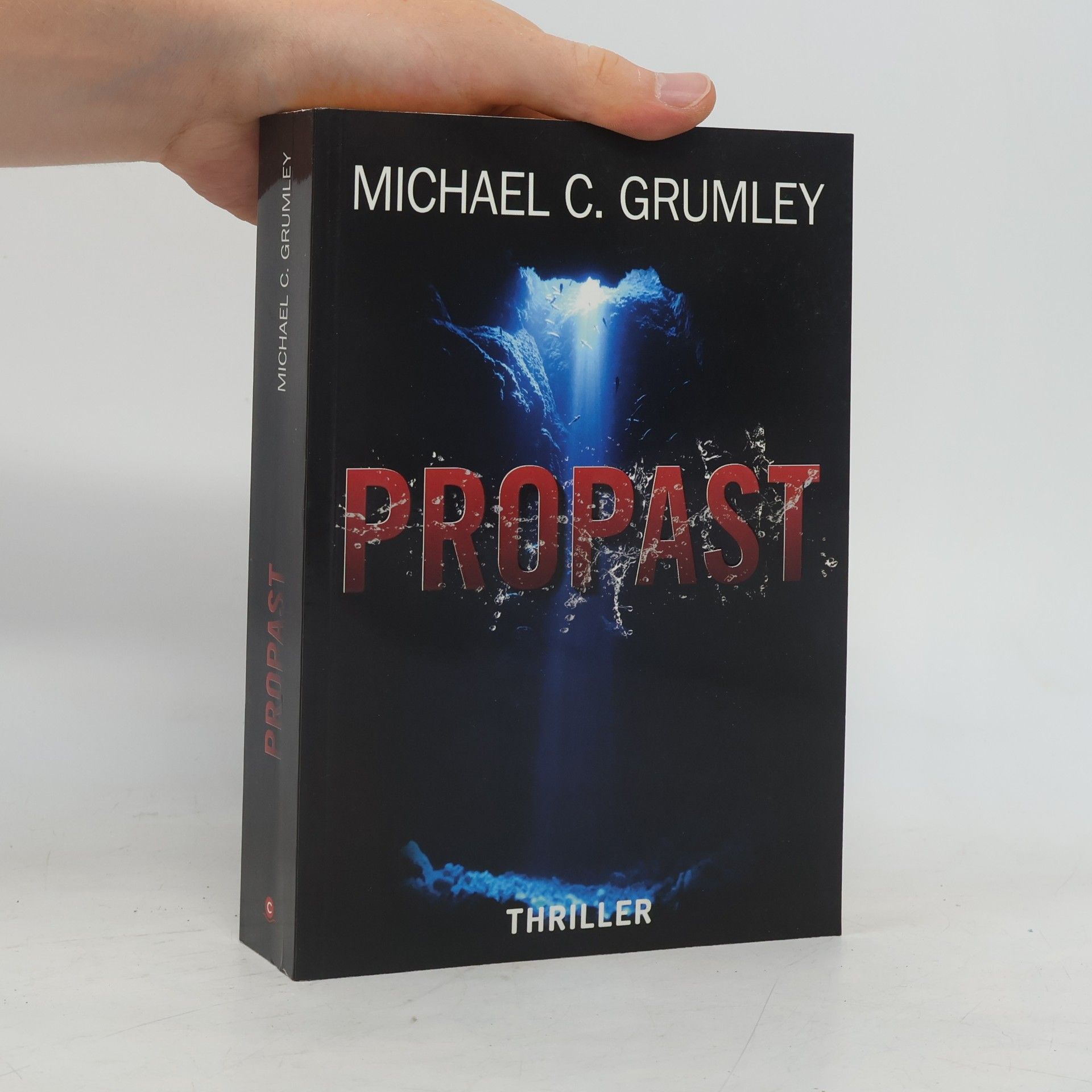 Michael Grumley Propast