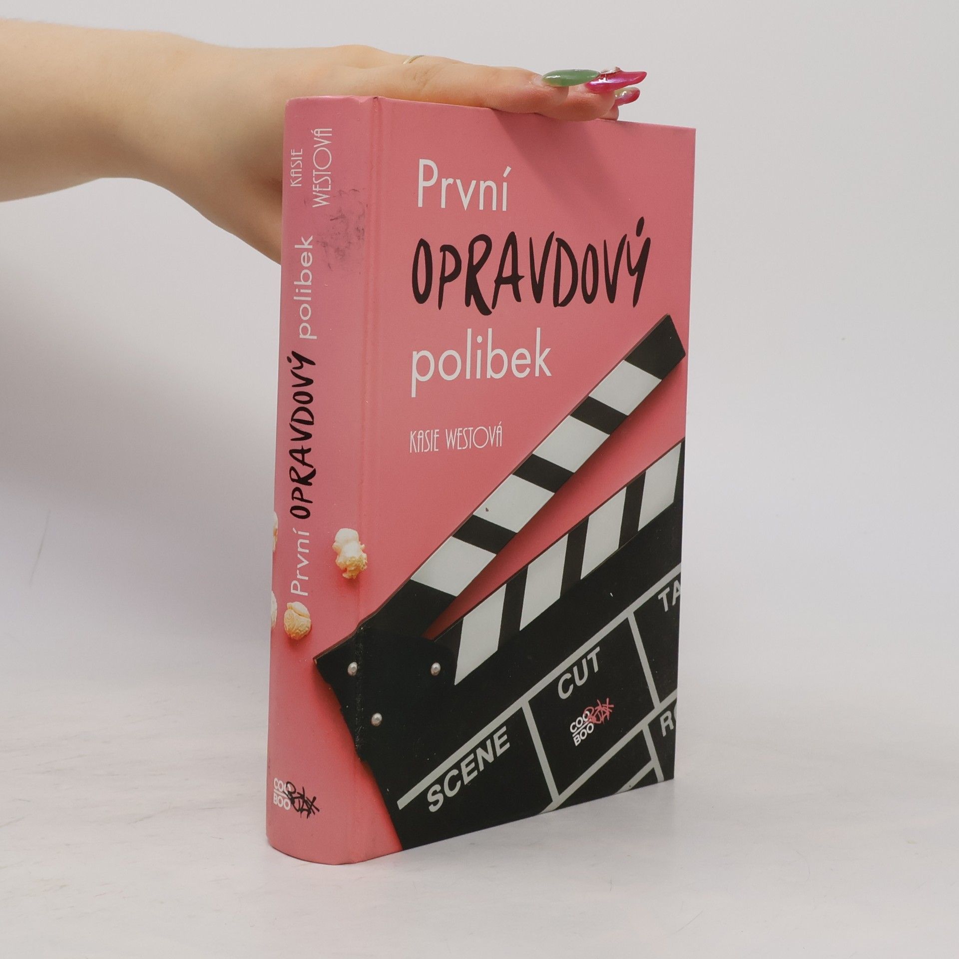 Kasie West První opravdový polibek