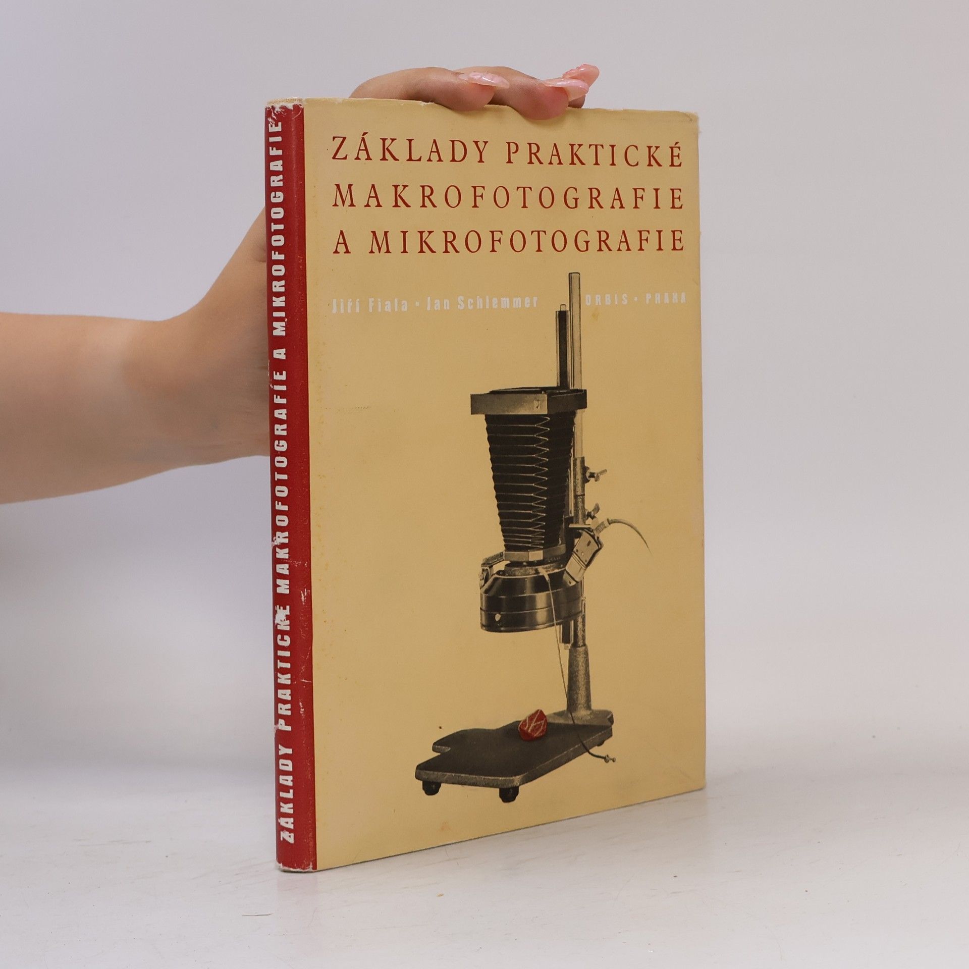 Jiří Fiala Základy praktické makrofotografie a mikrofotografie