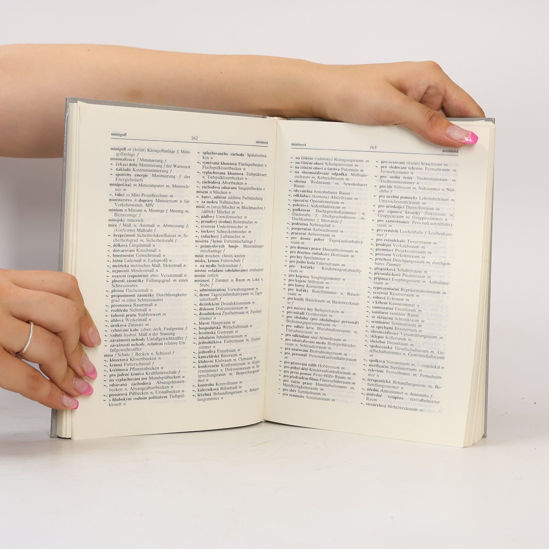 Antonie Kejvanová Česko-německý stavební slovník : Tschechisch-deutsches Bauwörterbuch : Vysokošk. příručka pro stavební fakulty a fakulty architektury