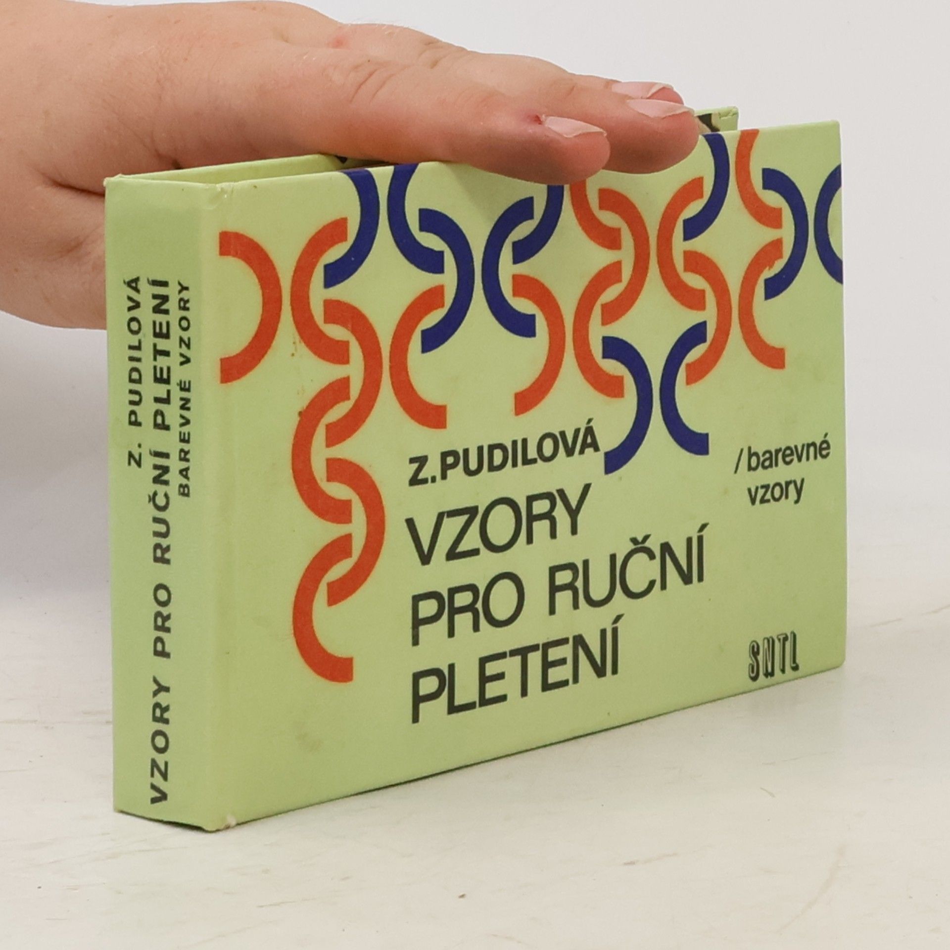 Z. Pudilová Vzory pro ruční pletení. Barevné vzory