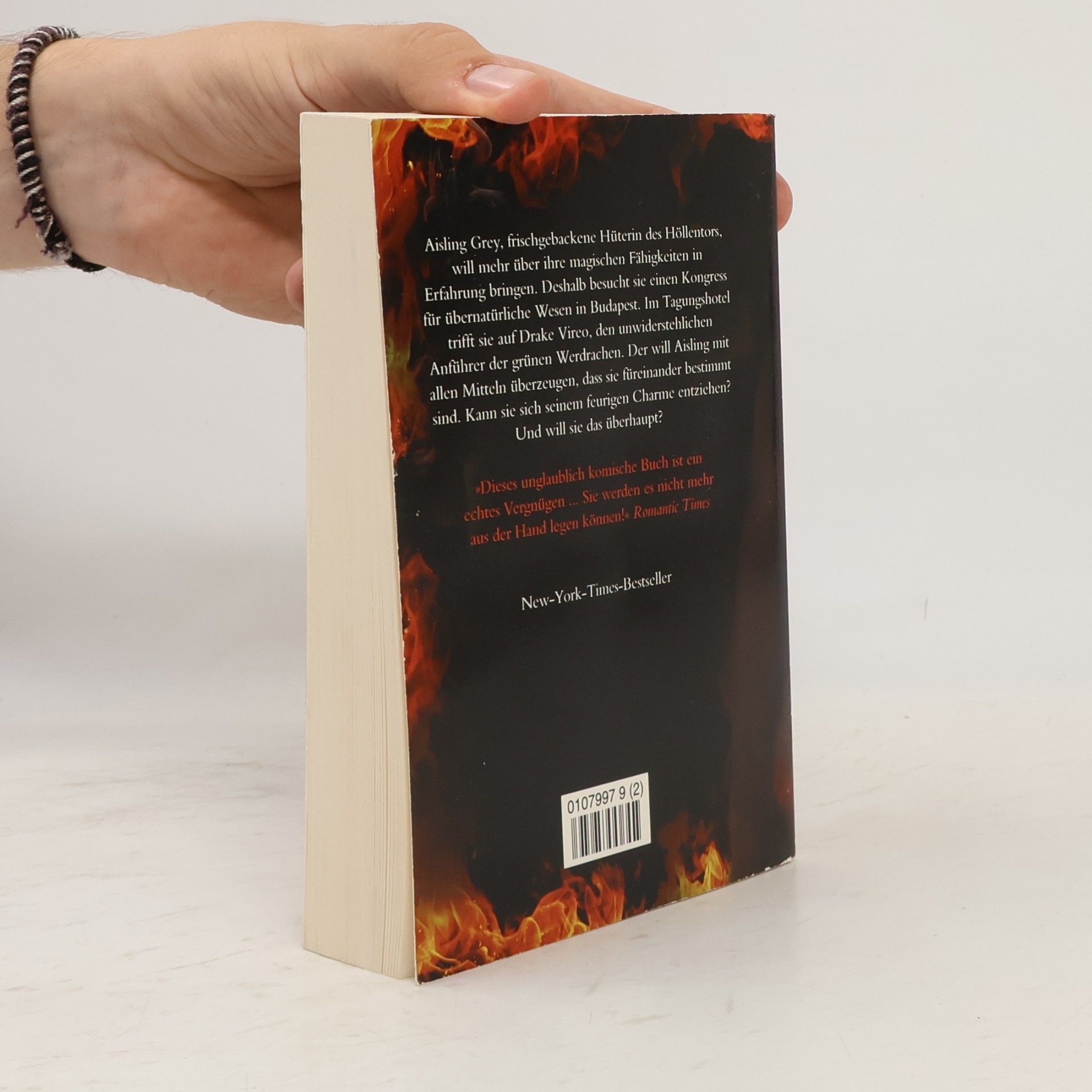 Katie MacAlister Dragon Love. Manche liebens heiss