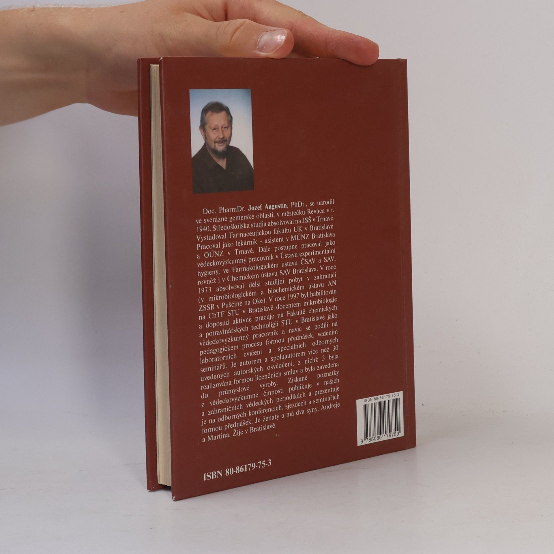 Jozef Augustín Povídání o čaji : čajovníkový list (Camellia sinensis L.), čaj, jako potravinářská pochutina, léčebný, mystický nápoj a jiné tonizující nápoje světa