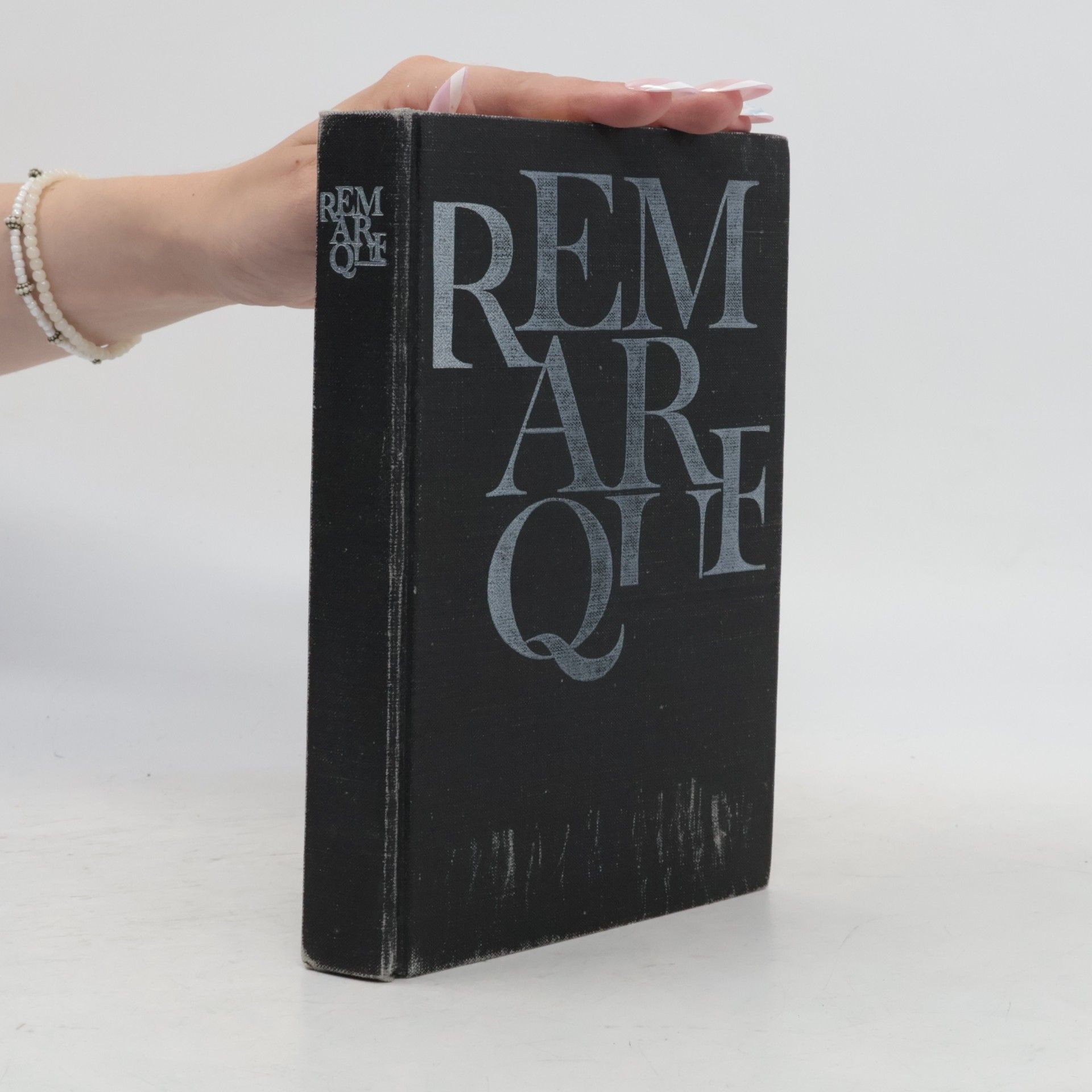 Erich Maria Remarque Stíny v ráji