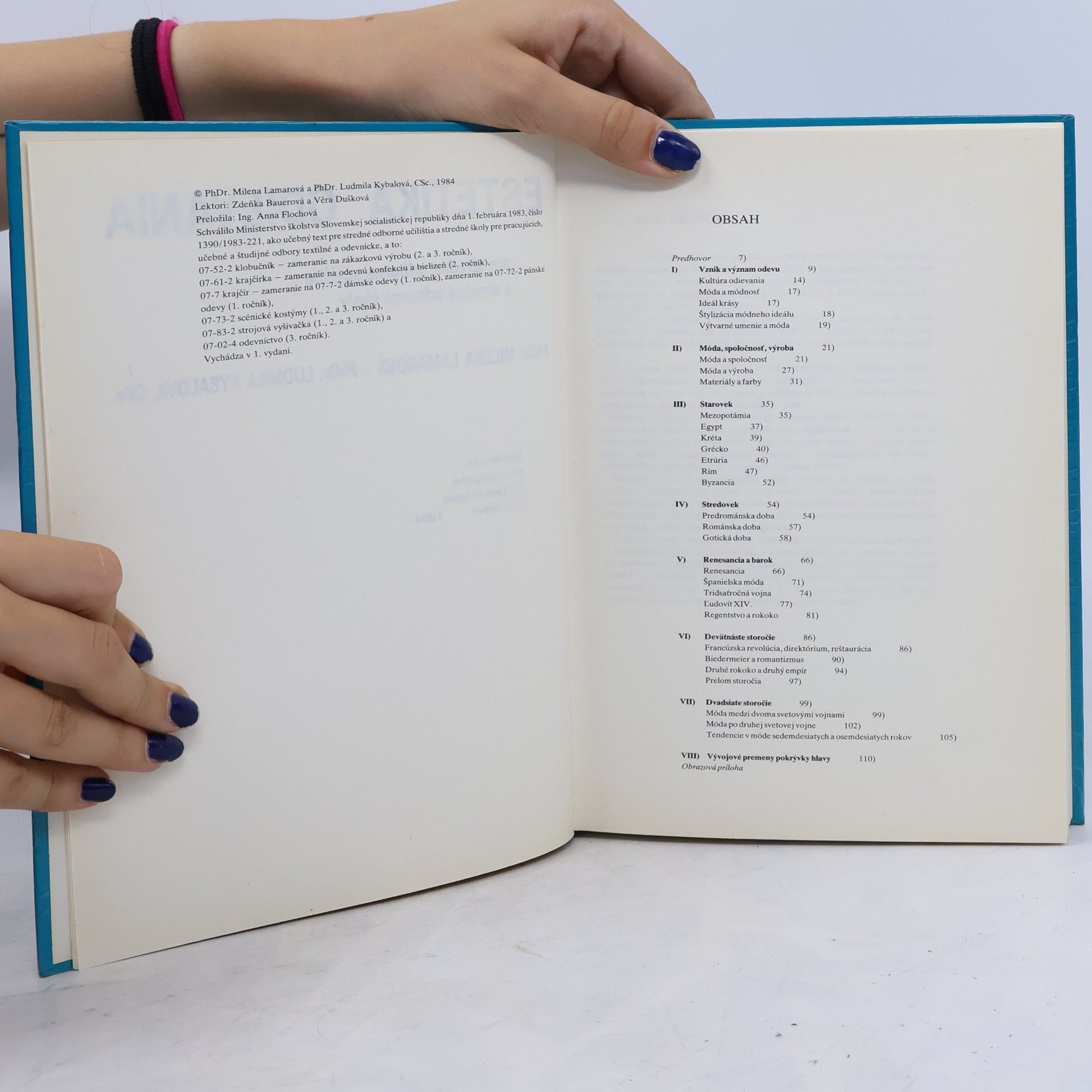 Collectif d'auteurs Estetika odievania