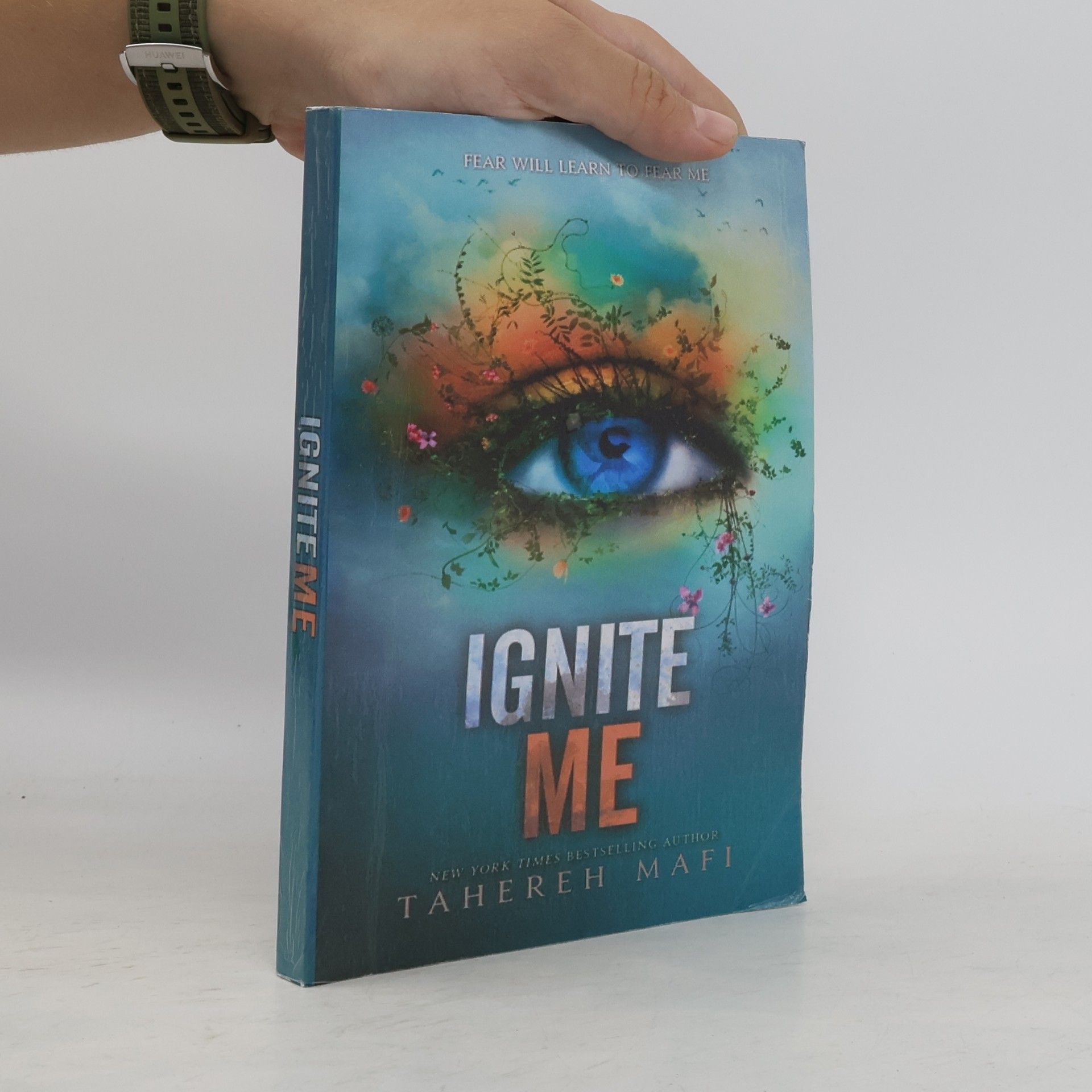 Тагере Мафі Ignite Me