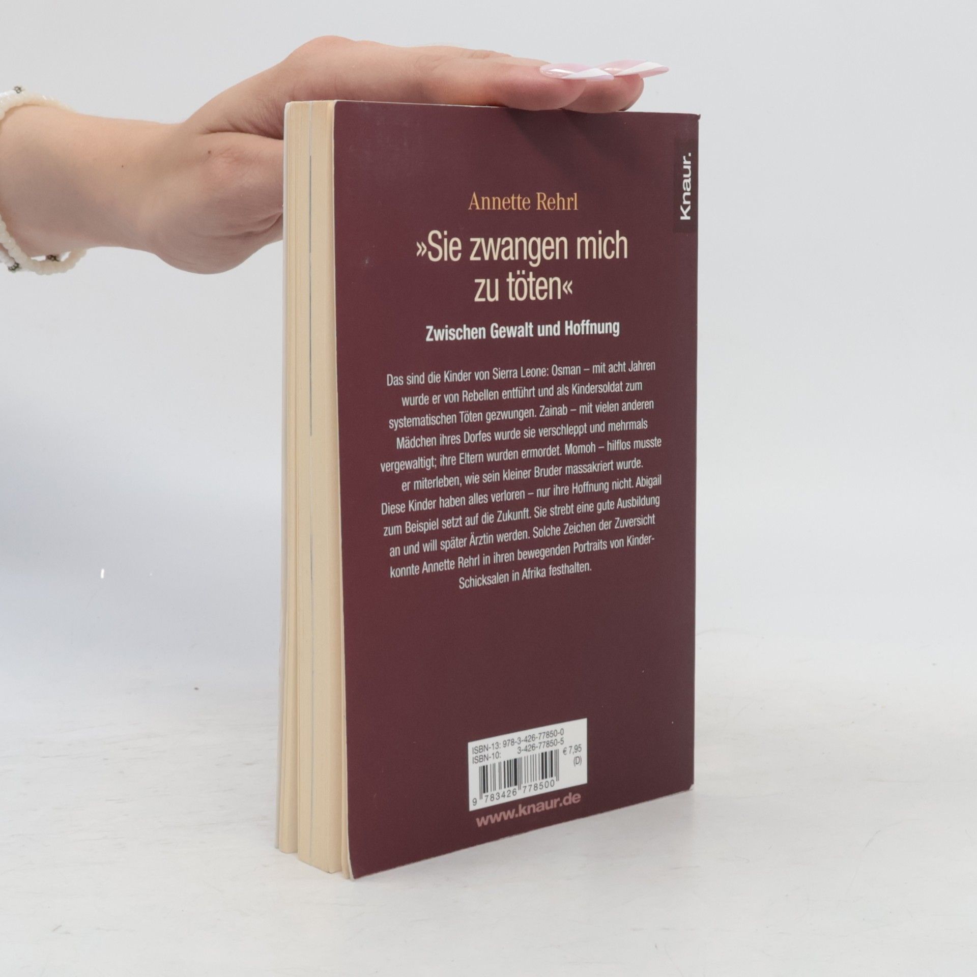 Annette Rehrl "Sie zwangen mich zu töten"