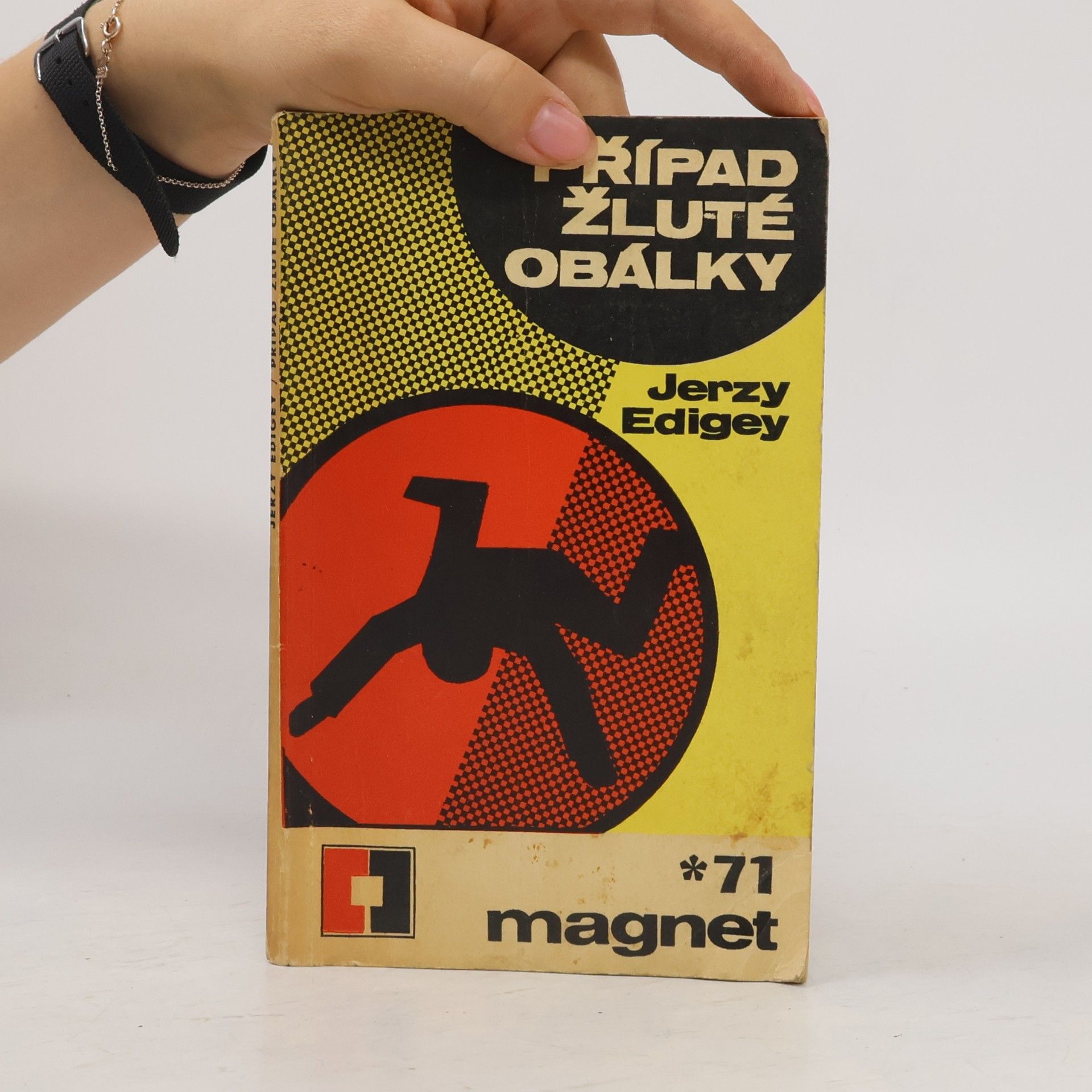 Jerzy Edigey Magnet 1971. Případ žluté obálky
