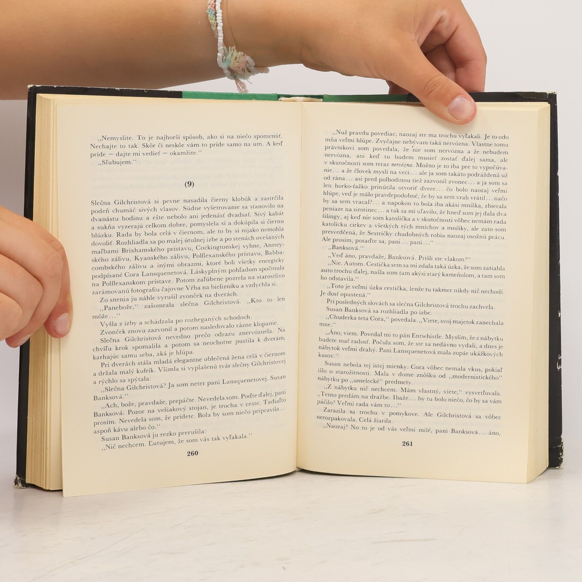 Agatha Christie Zlo pod slnkom. Po pohrebe. Mačka medzi holubmi