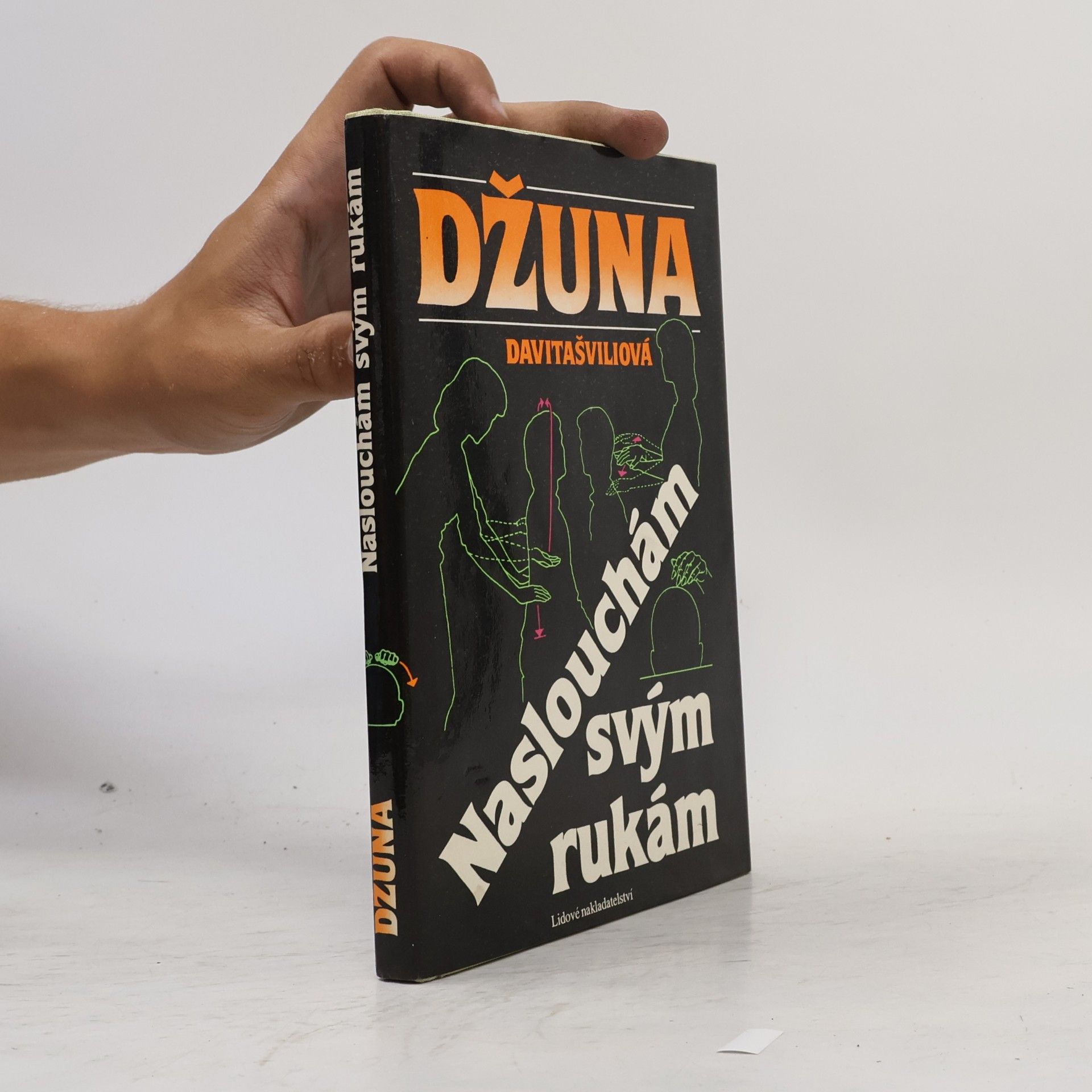 Džuna Davitašvili Naslouchám svým rukám