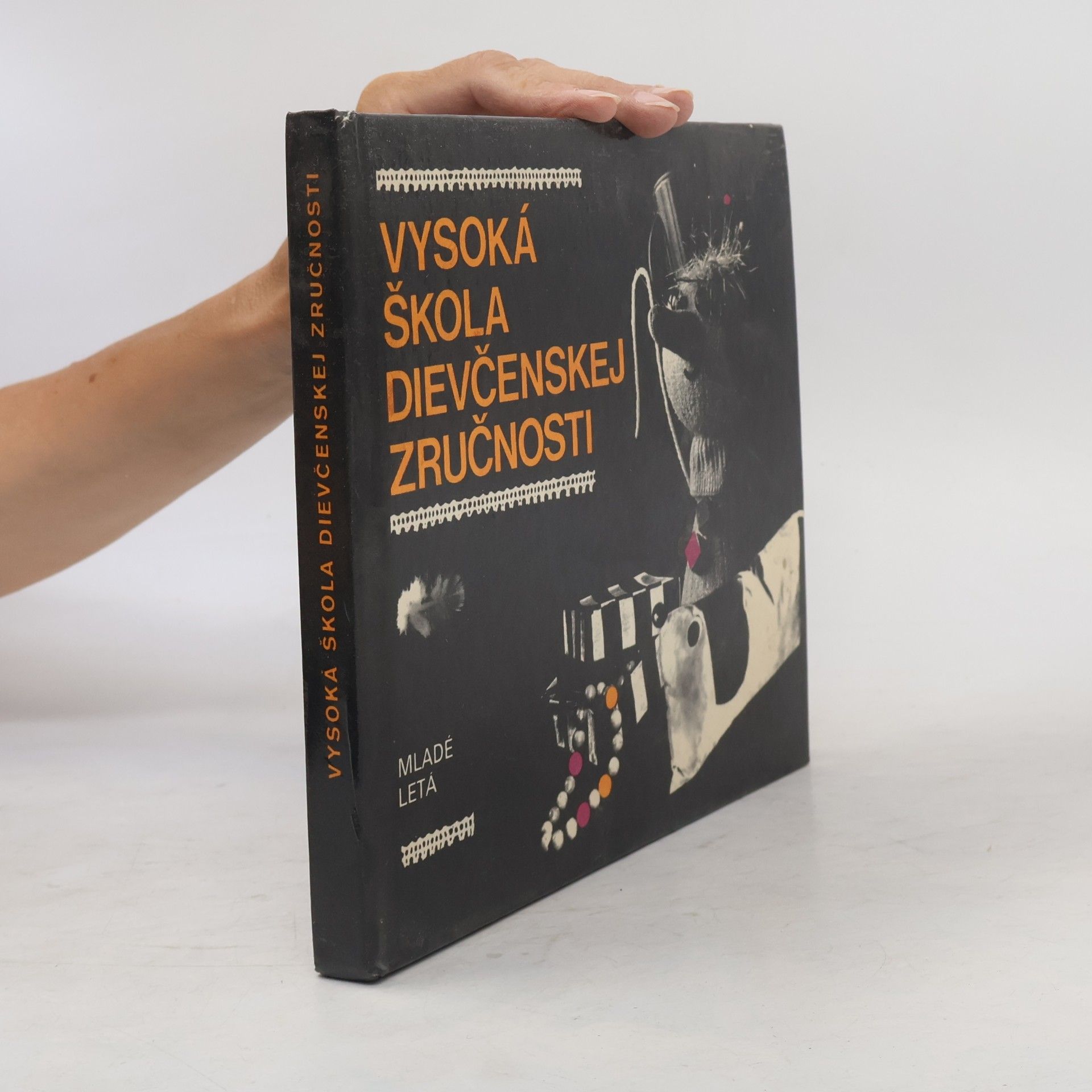Kveta Dašková Vysoká škola dievčenskej zručnosti