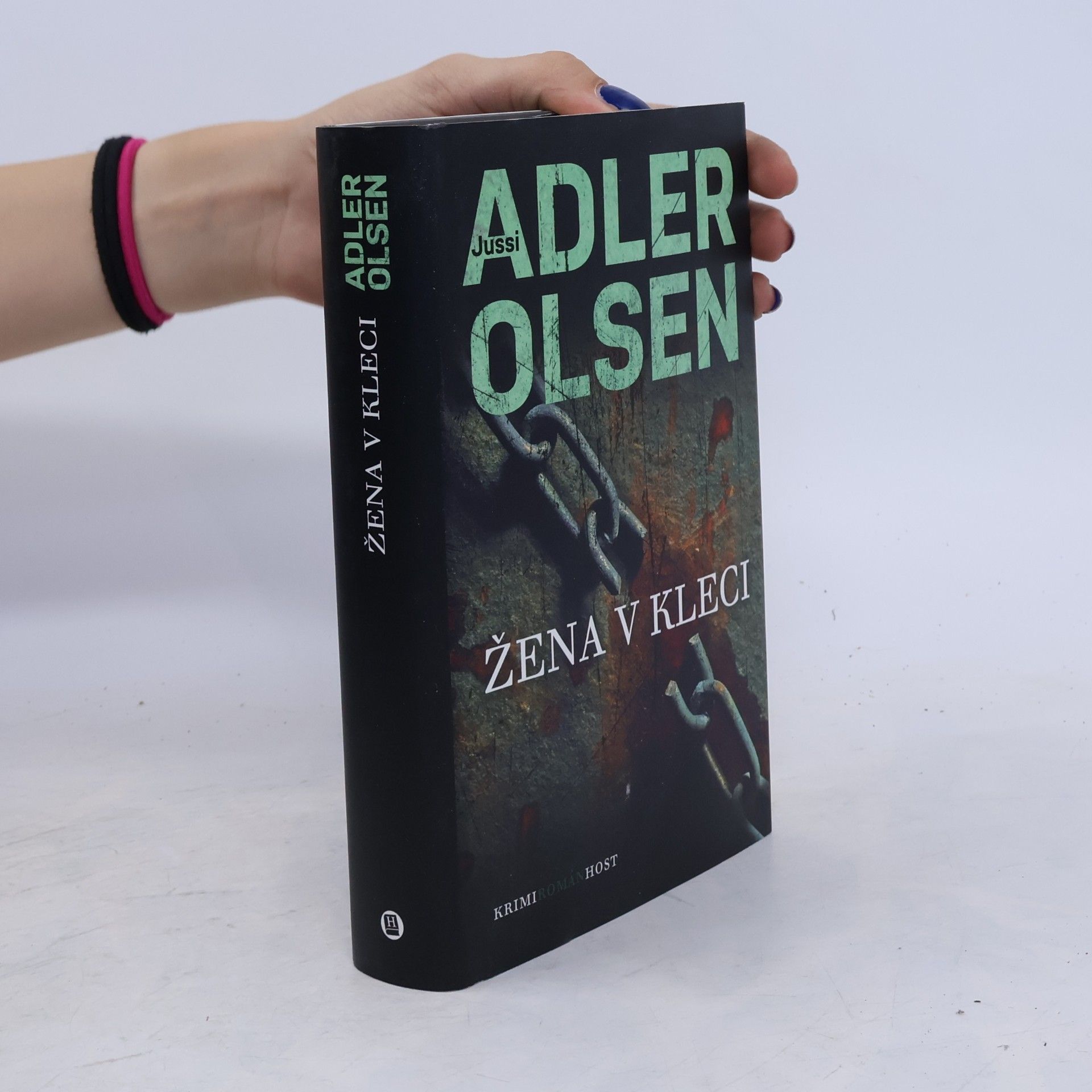 Jussi Adler Olsen Žena v kleci