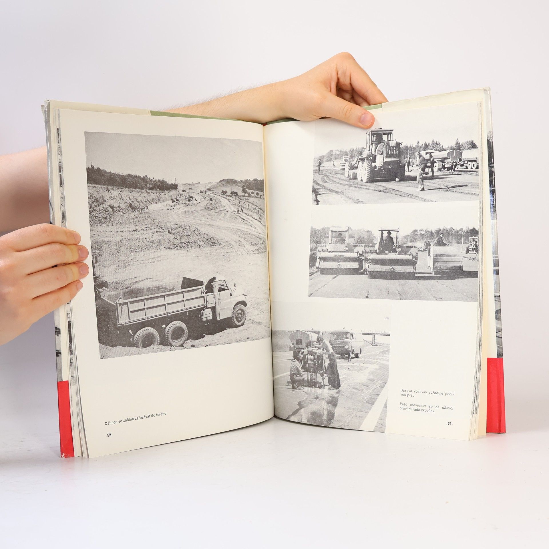 Autores varios 25 let vojenských staveb