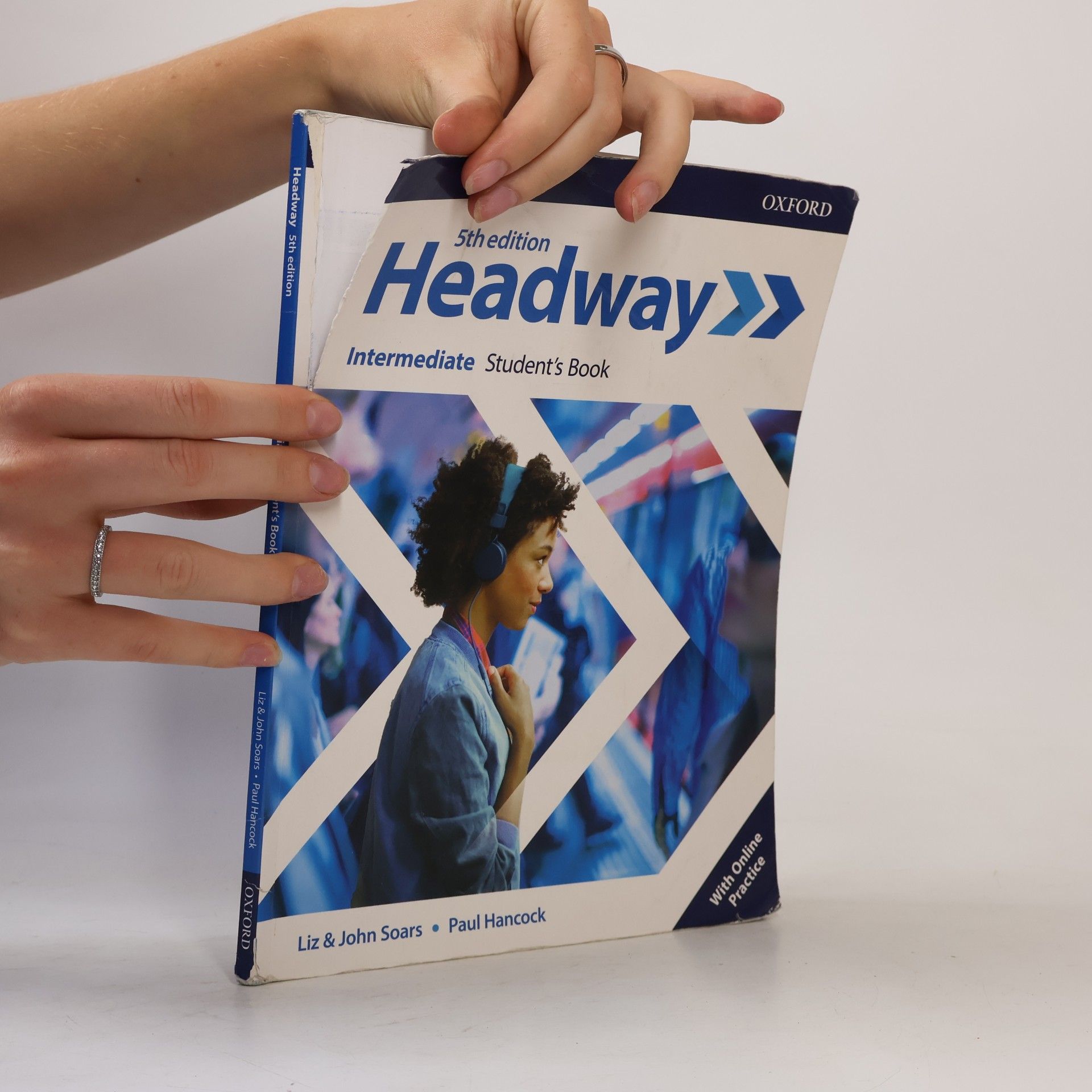 AA.VV. New Headway Fifth Edition Intermediate Student's Book with Online Practice