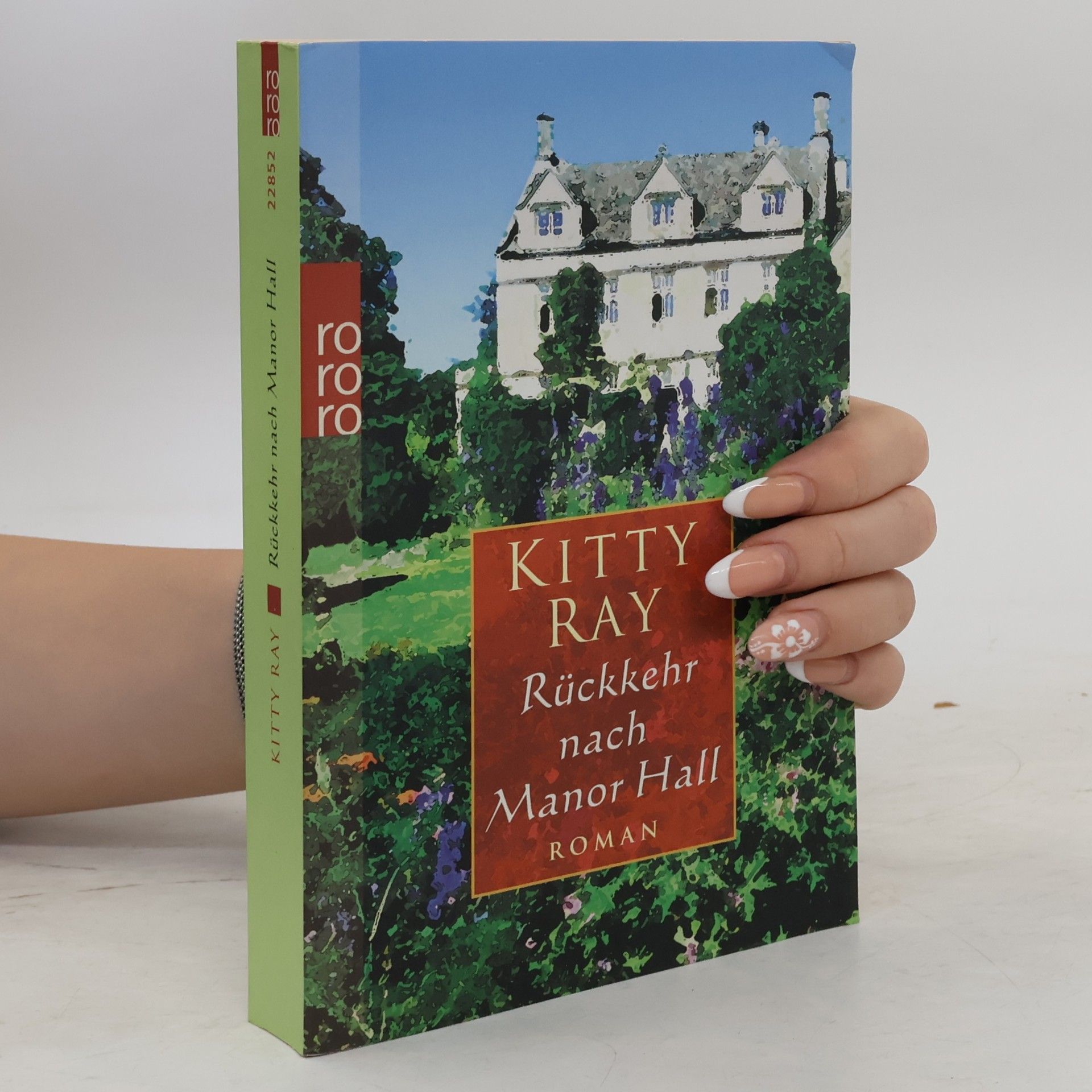 Kitty Ray Rückkehr nach Manor Hall