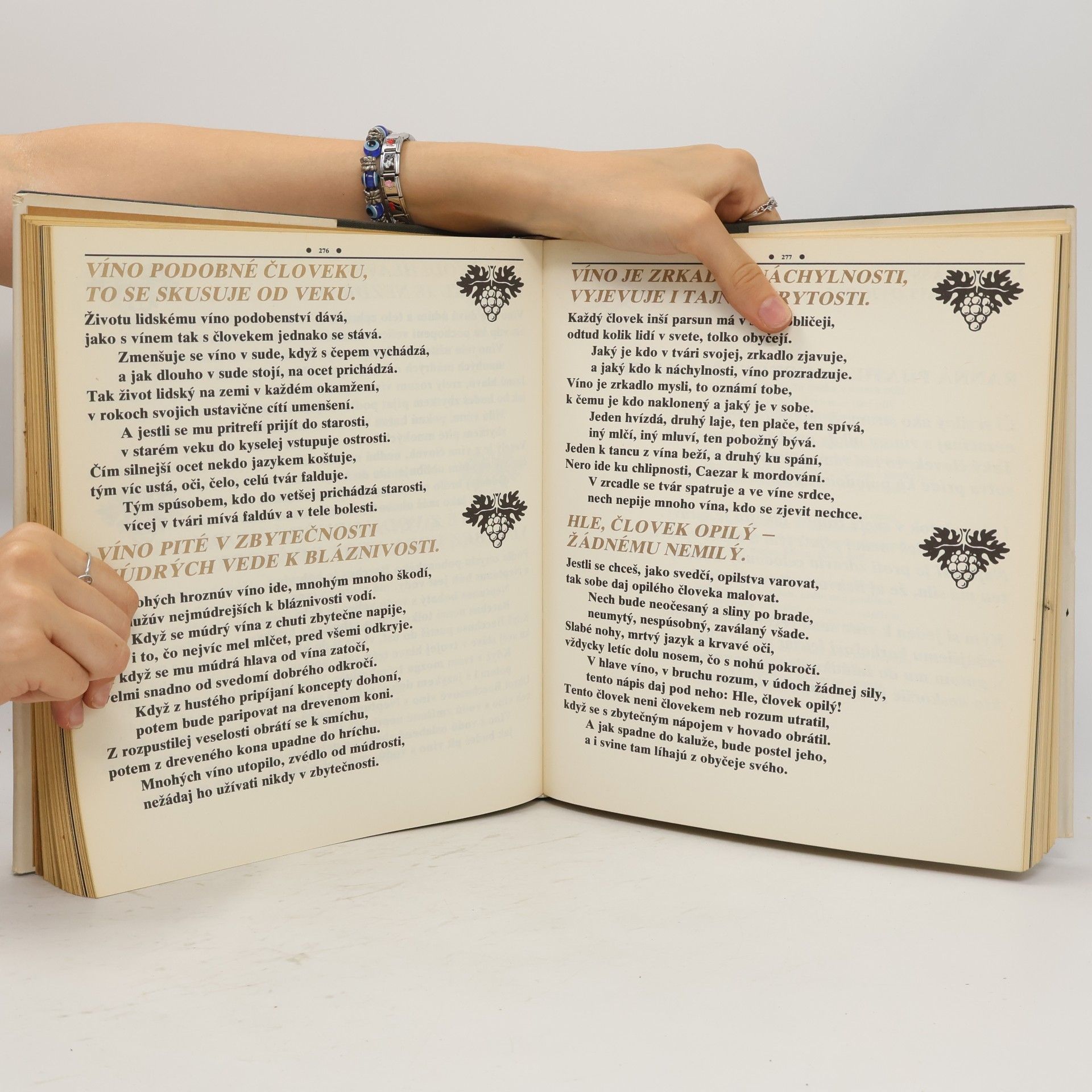 Autores varios Chvála vína