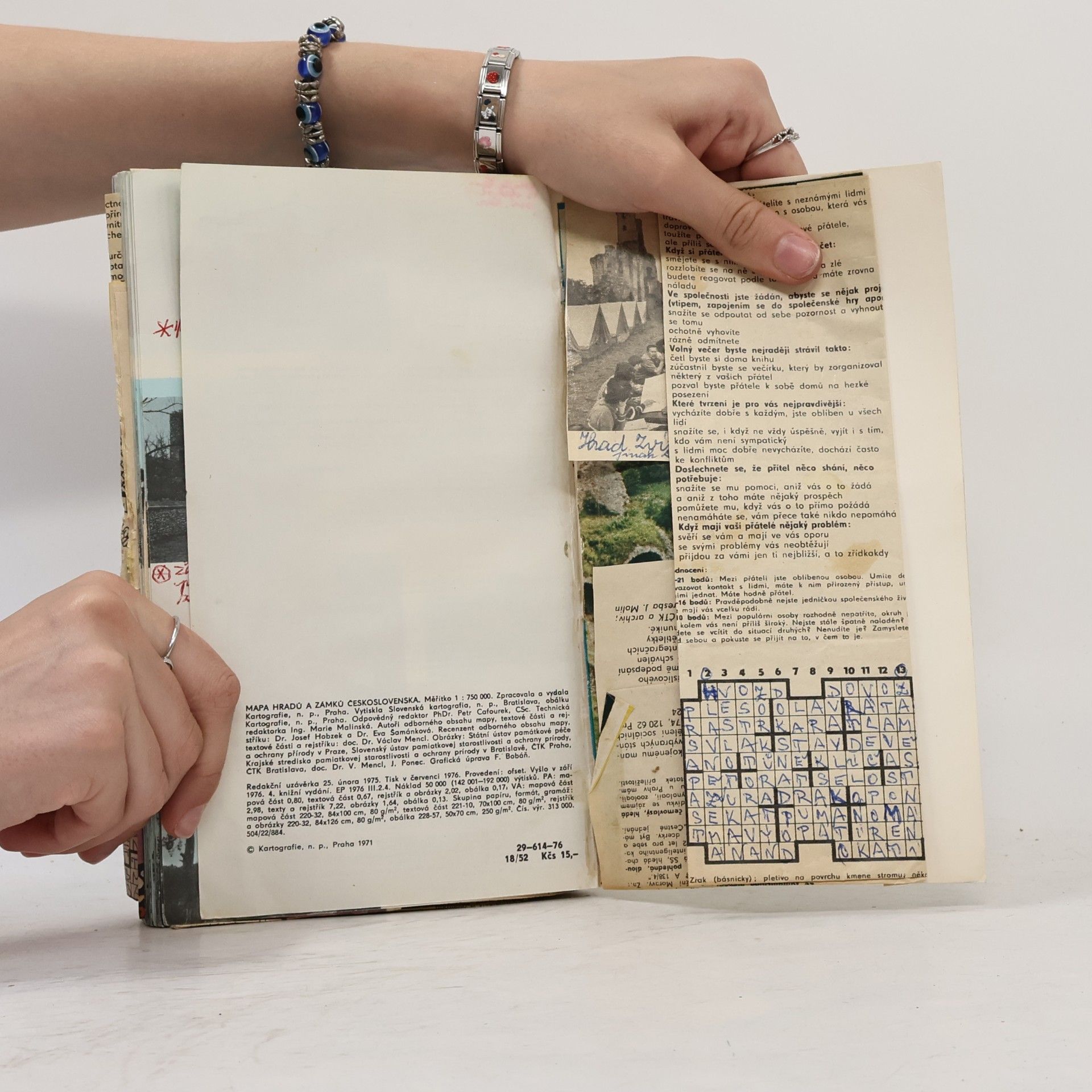 Various authors Mapa hradů a zámků Československa