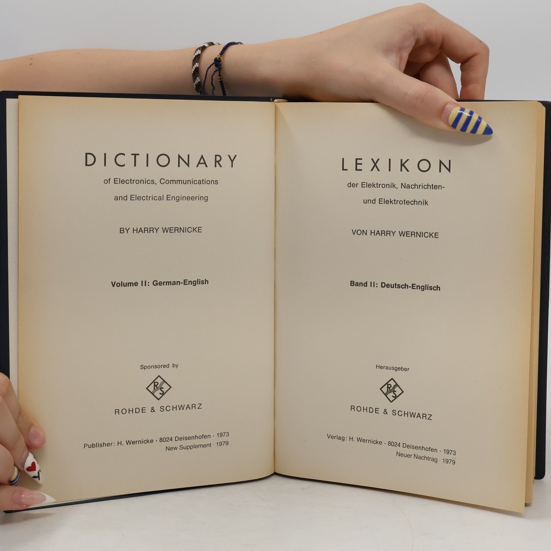 H. Wernicke Dictionary of Electronics, Communications and Electrical Engineering II.