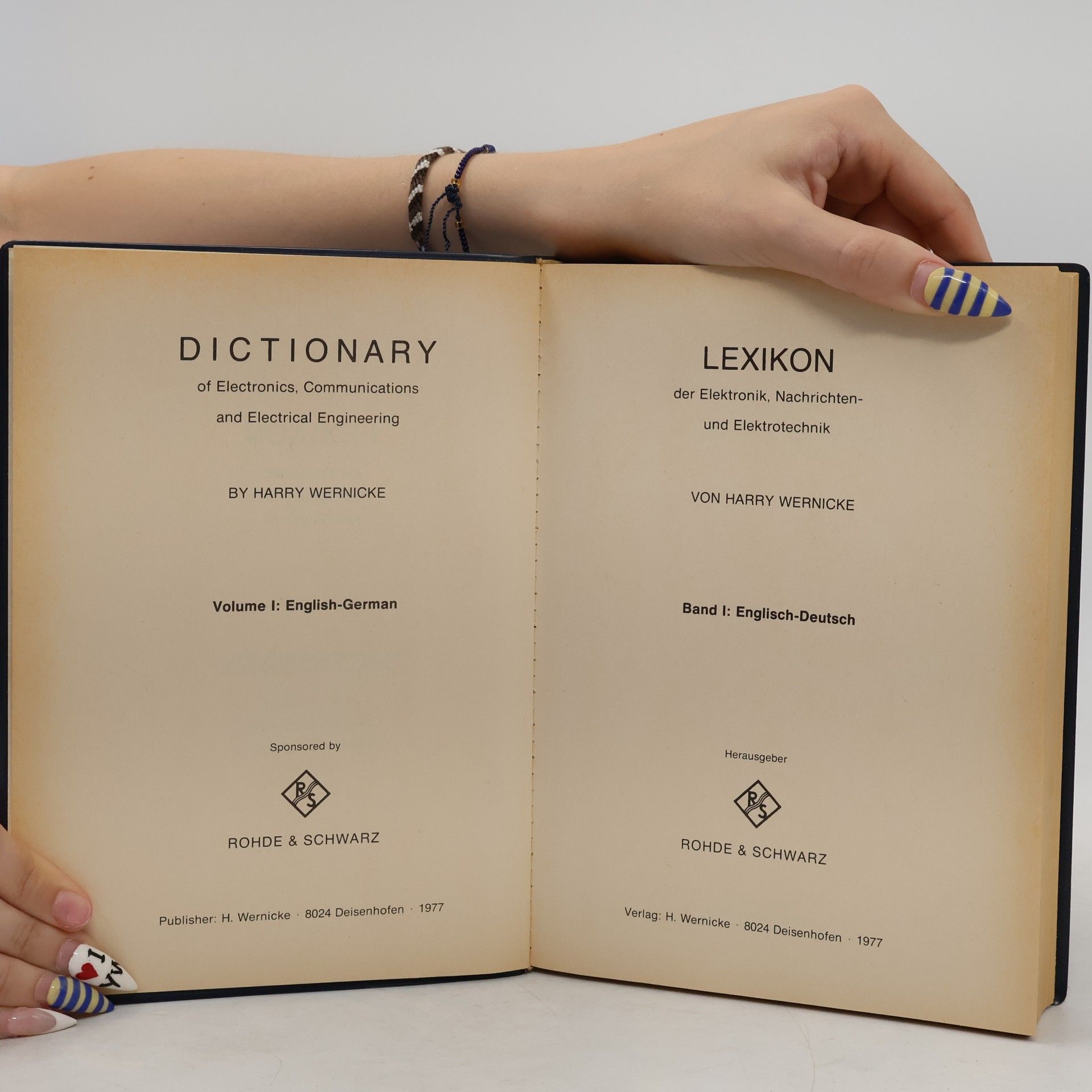 H. Wernicke Dictionary of Electronics, Communications and Electrical Engineering II.
