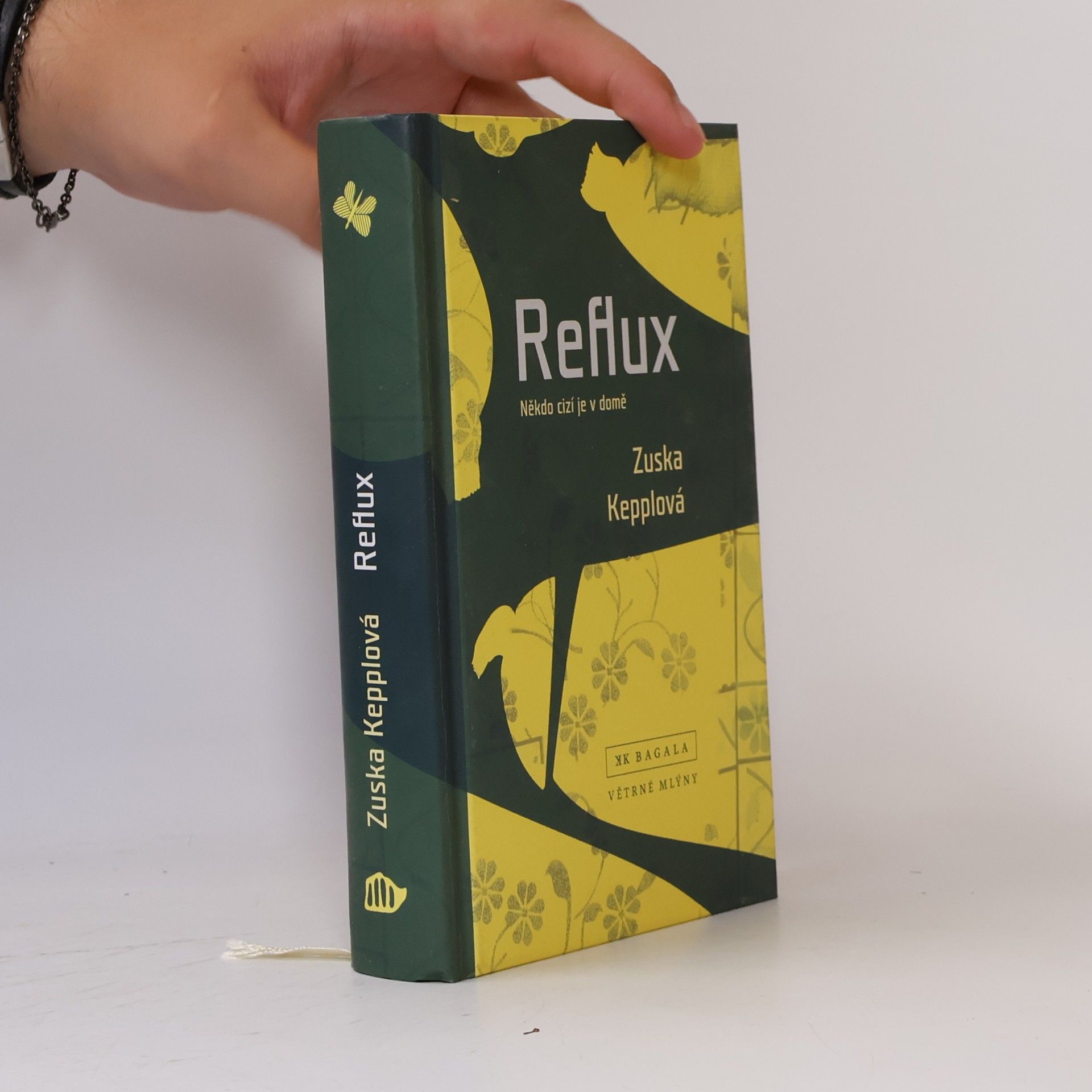Zuska Kepplova Reflux: někdo cizí je v domě