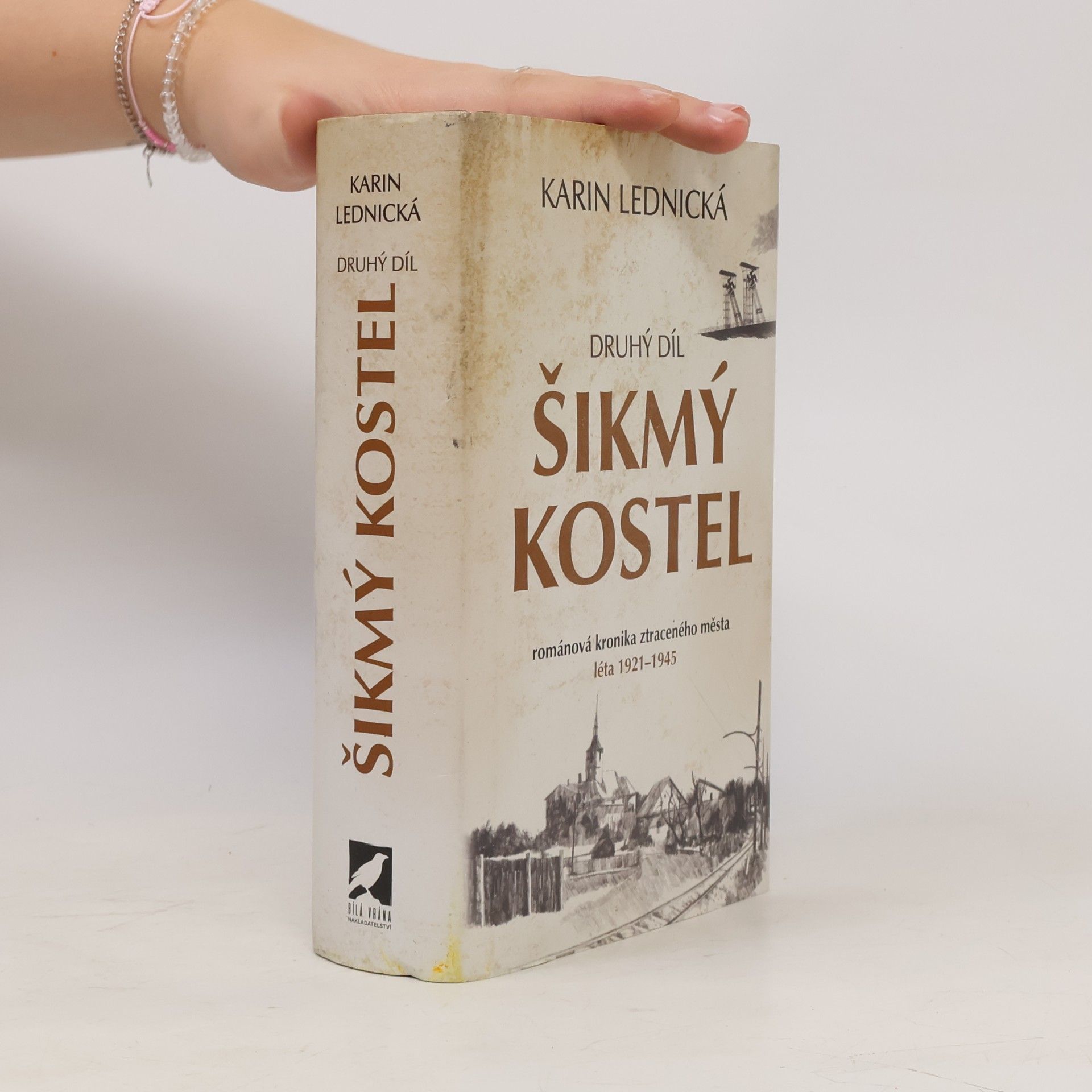 Karin Lednická Šikmý kostel 2