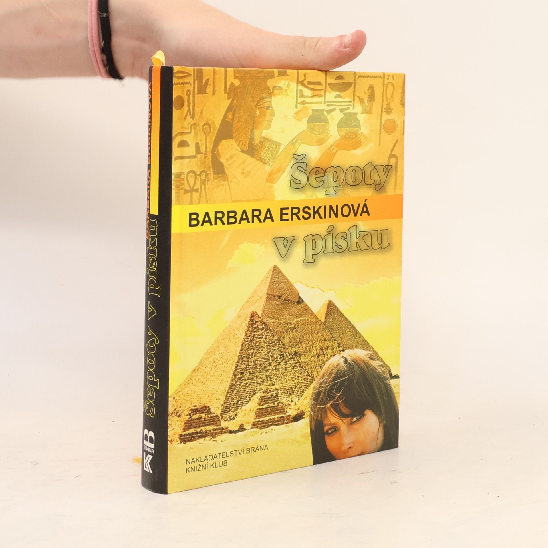 Barbara Erskinová Šepoty v písku