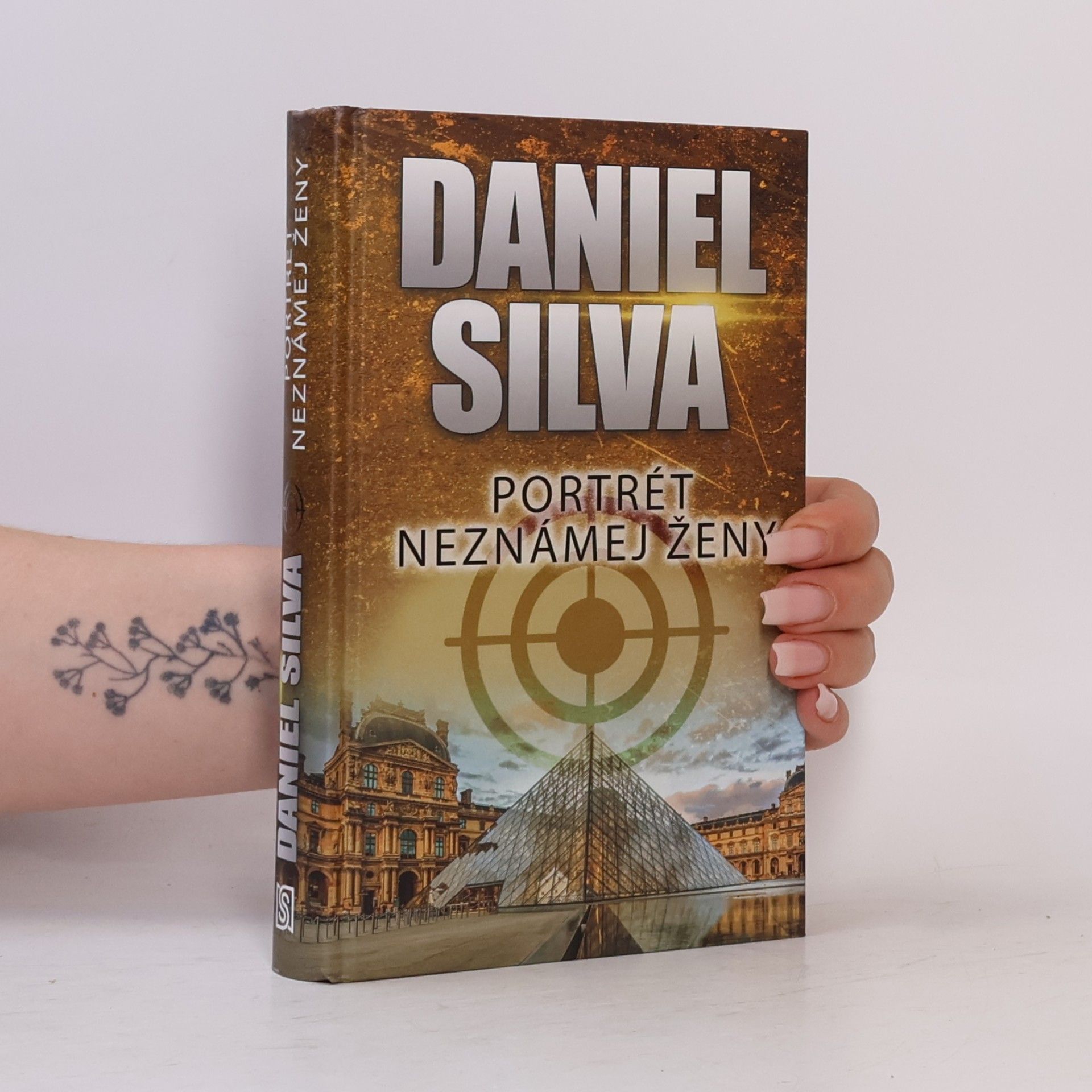 Daniel Silva Portrét neznámej ženy