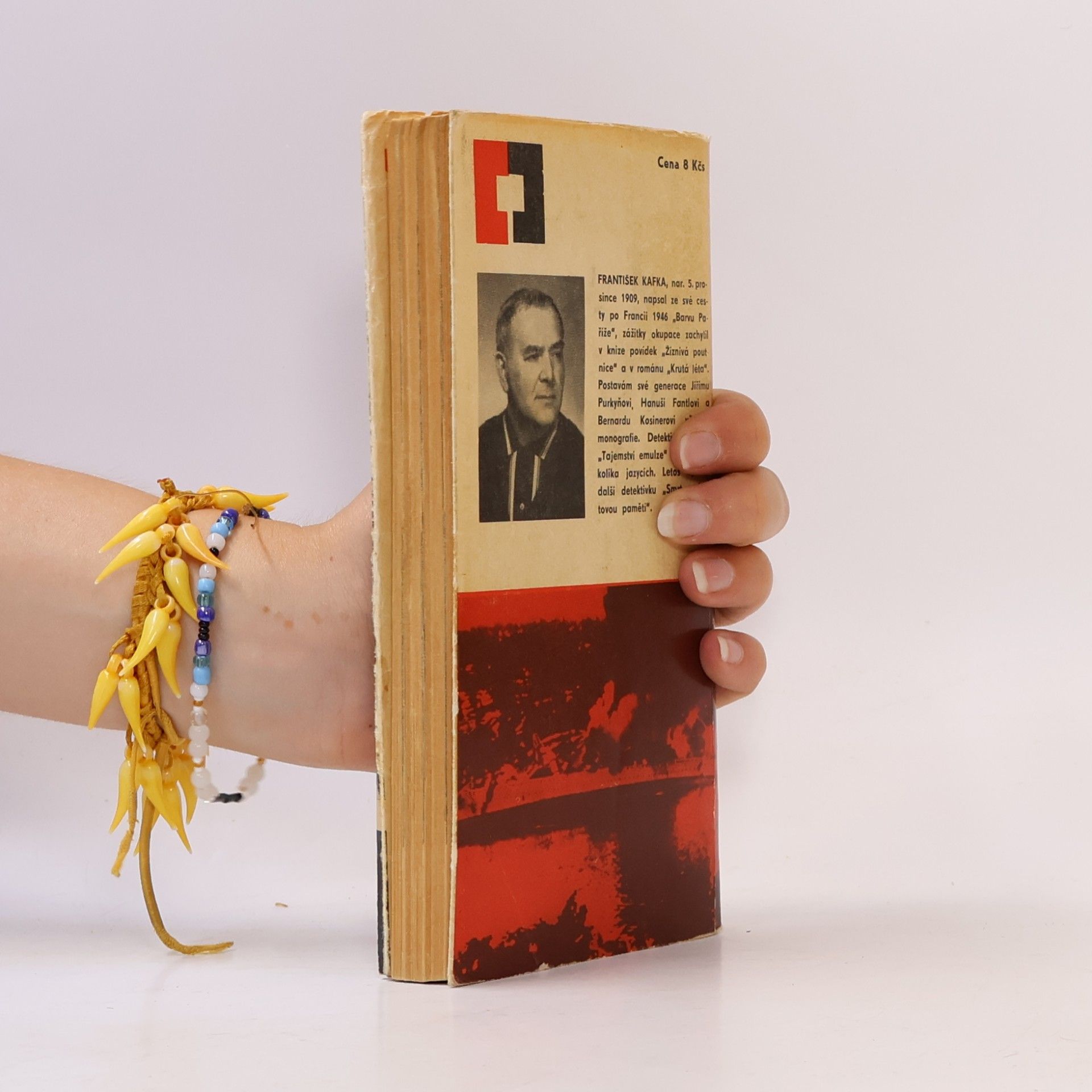 František Kafka Výbuch v podzemním jezeře