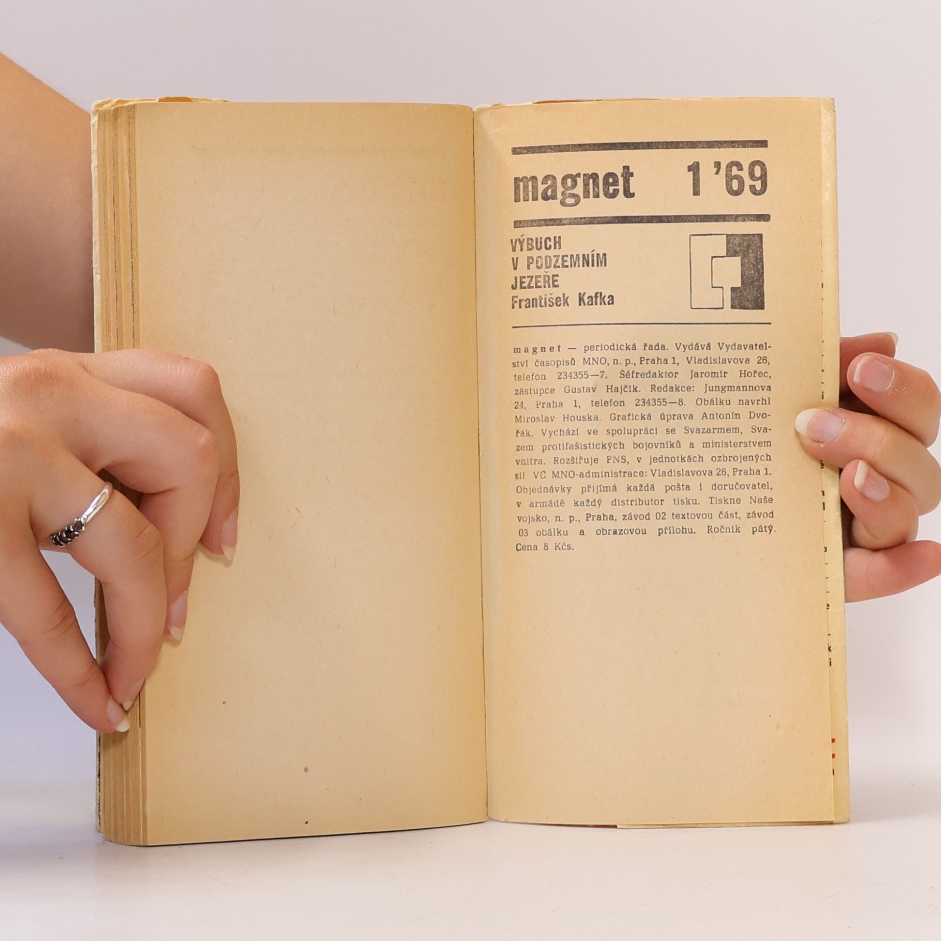 František Kafka Výbuch v podzemním jezeře