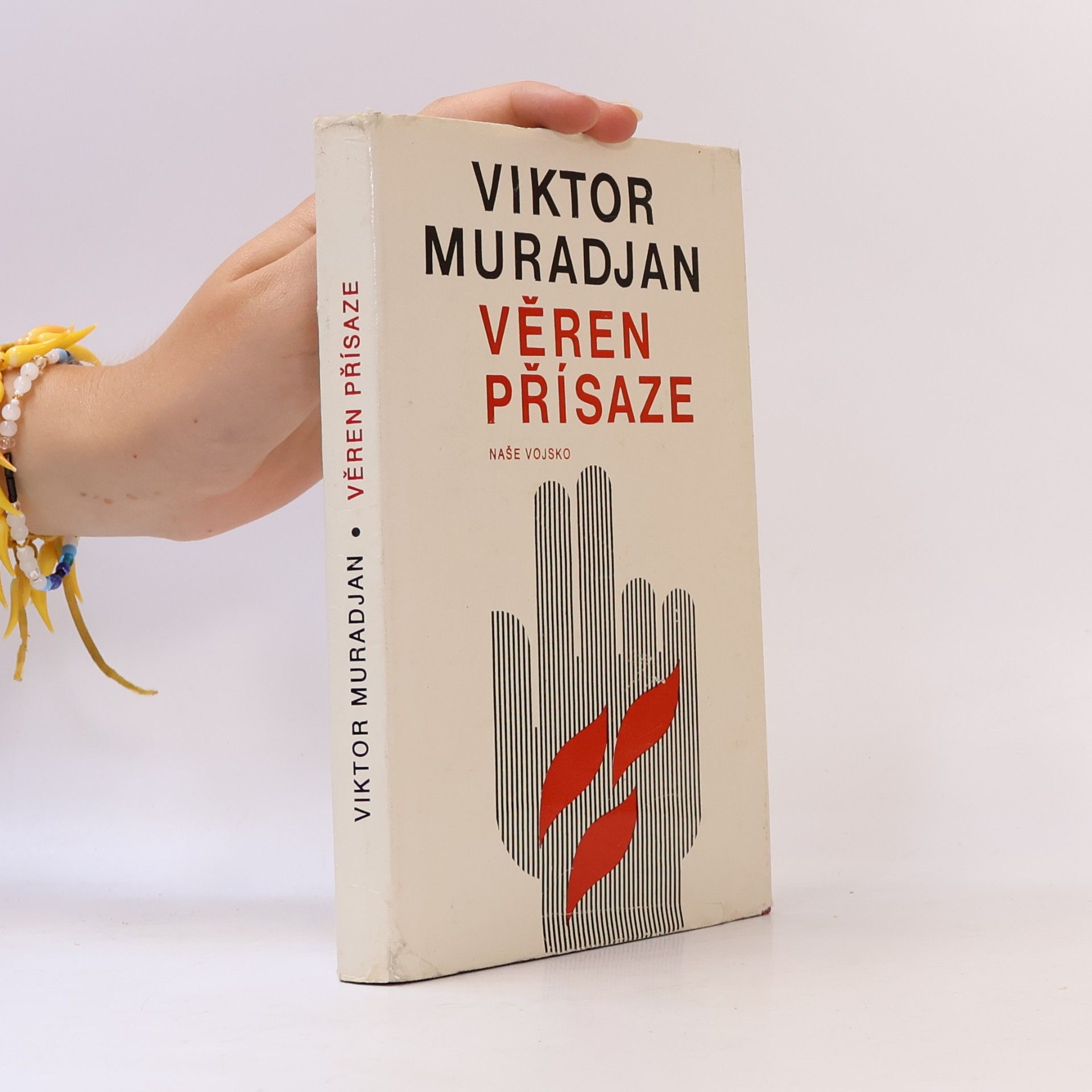 Viktor Muradjan Věren přísaze