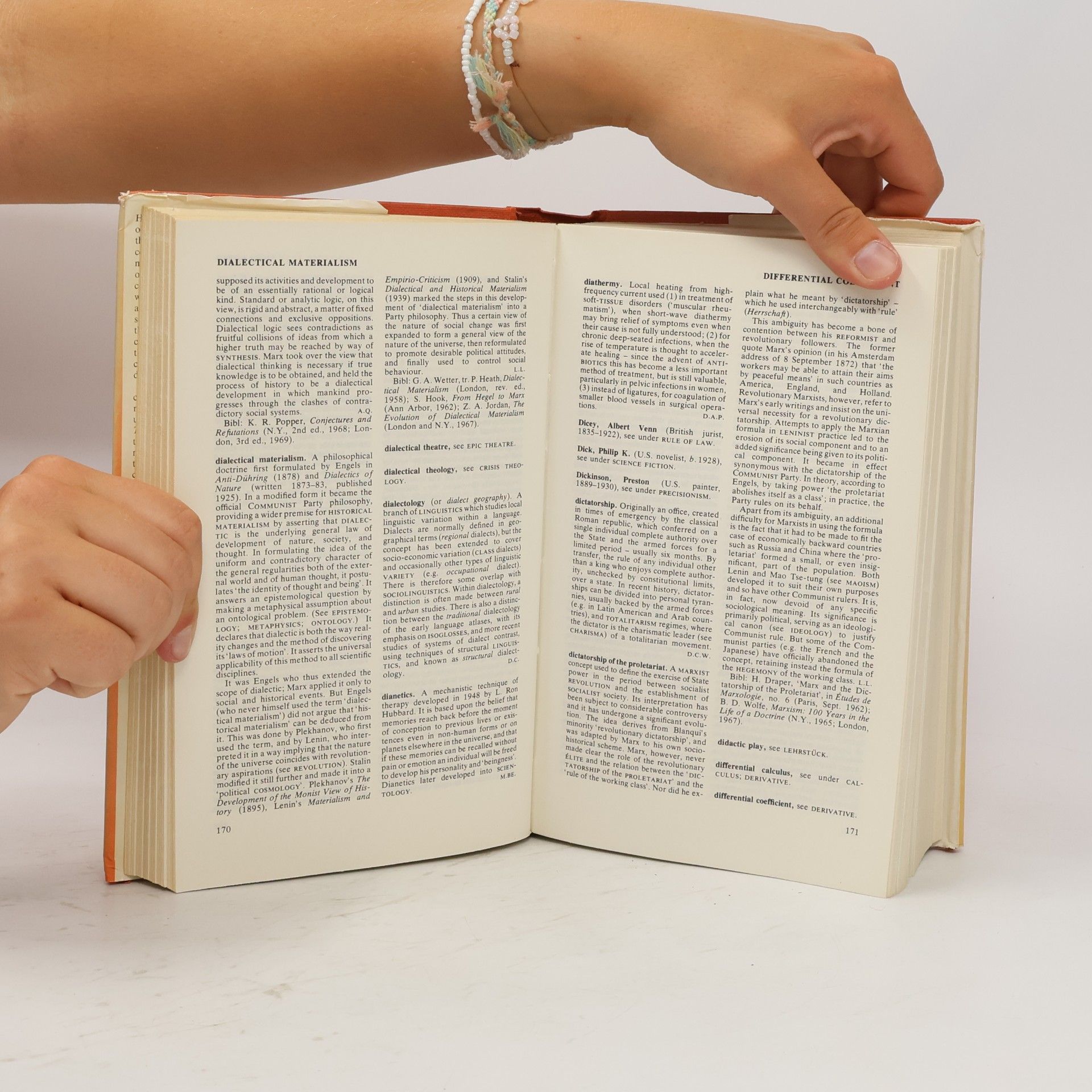 Alan Bullock The Fontana Dictionary of Modern Thought
