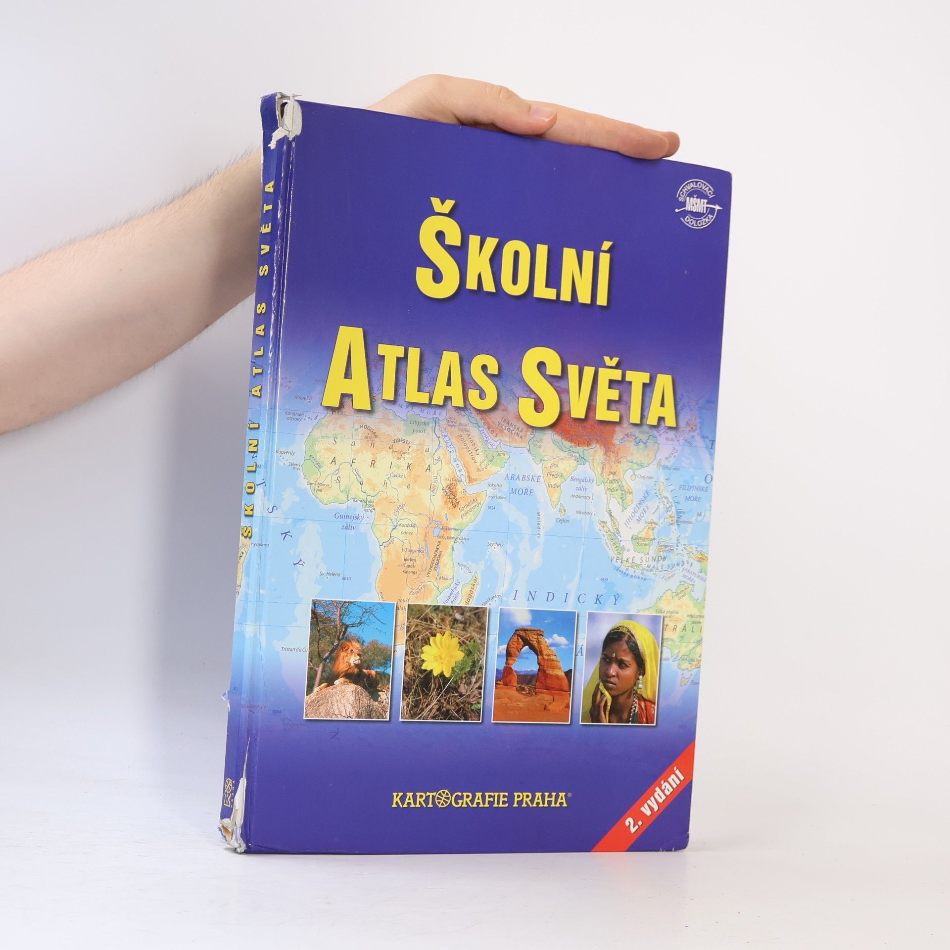 Various authors Školní atlas světa