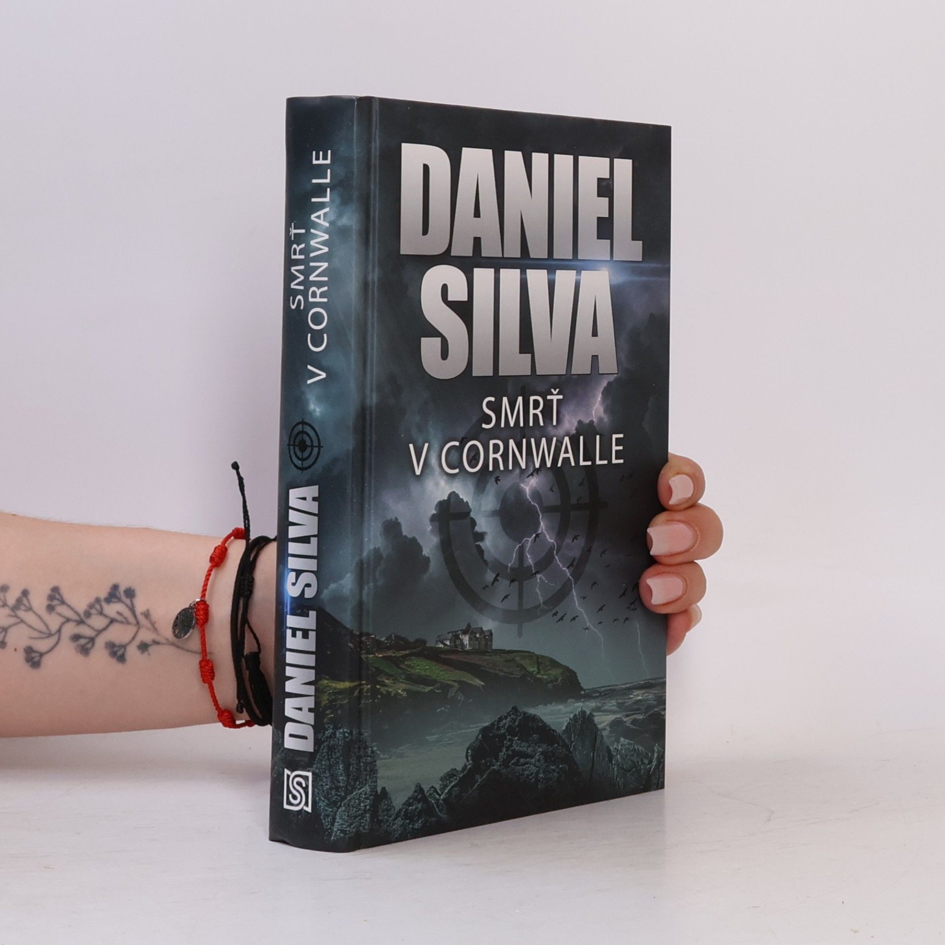 Daniel Silva Smrť v Cornwalle