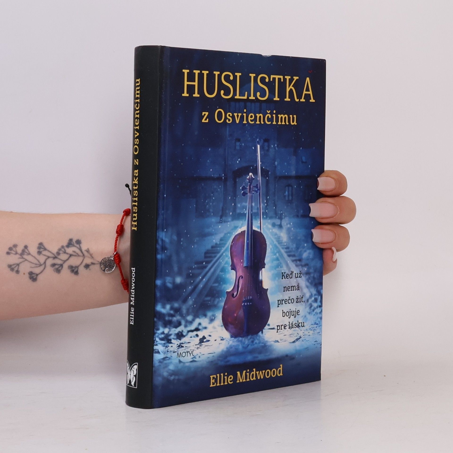 Ellie Midwood Huslistka z Osvienčimu