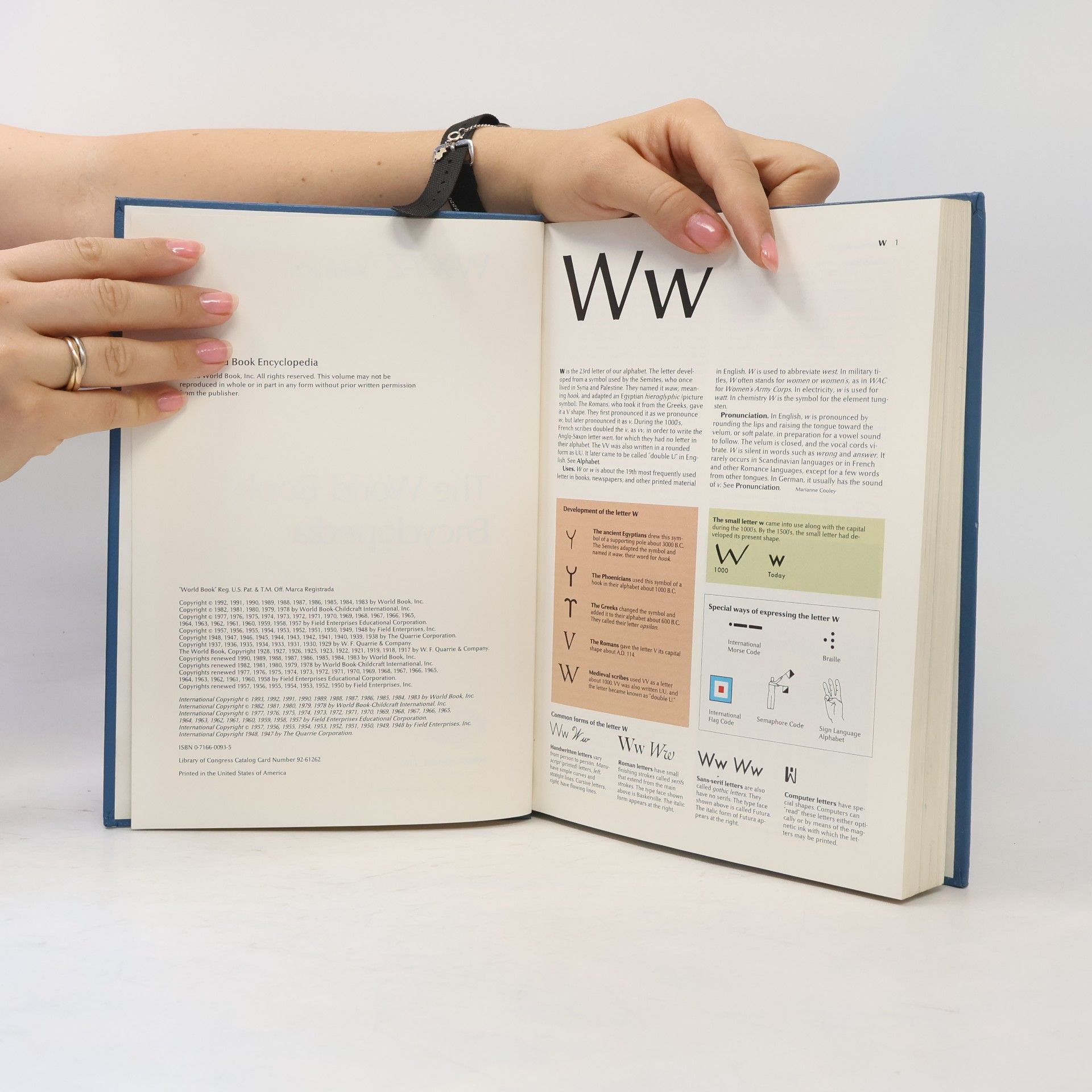AA.VV. The World Book Encyclopedia 21
