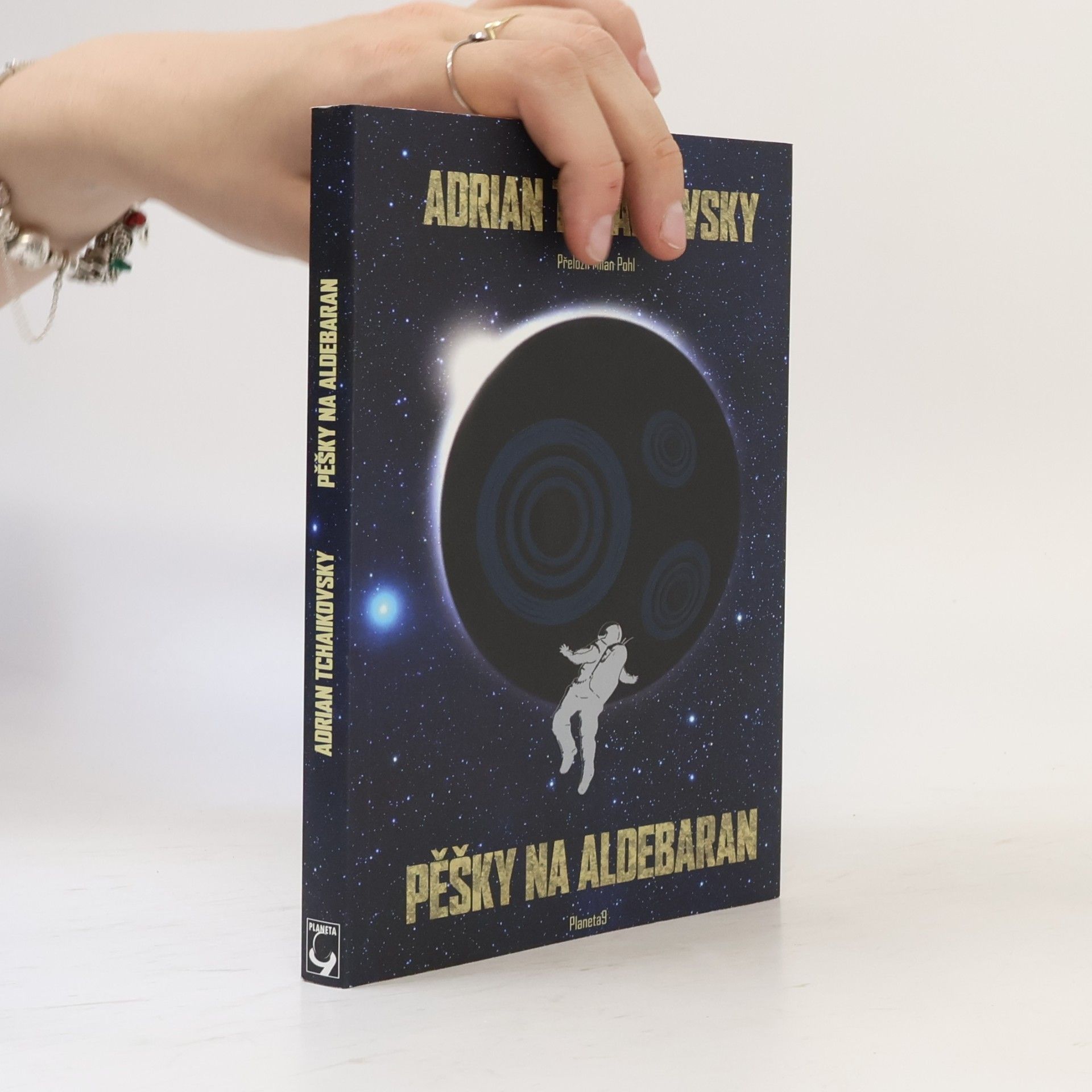 Adrian Tchaikovsky Pěšky na Aldebaran