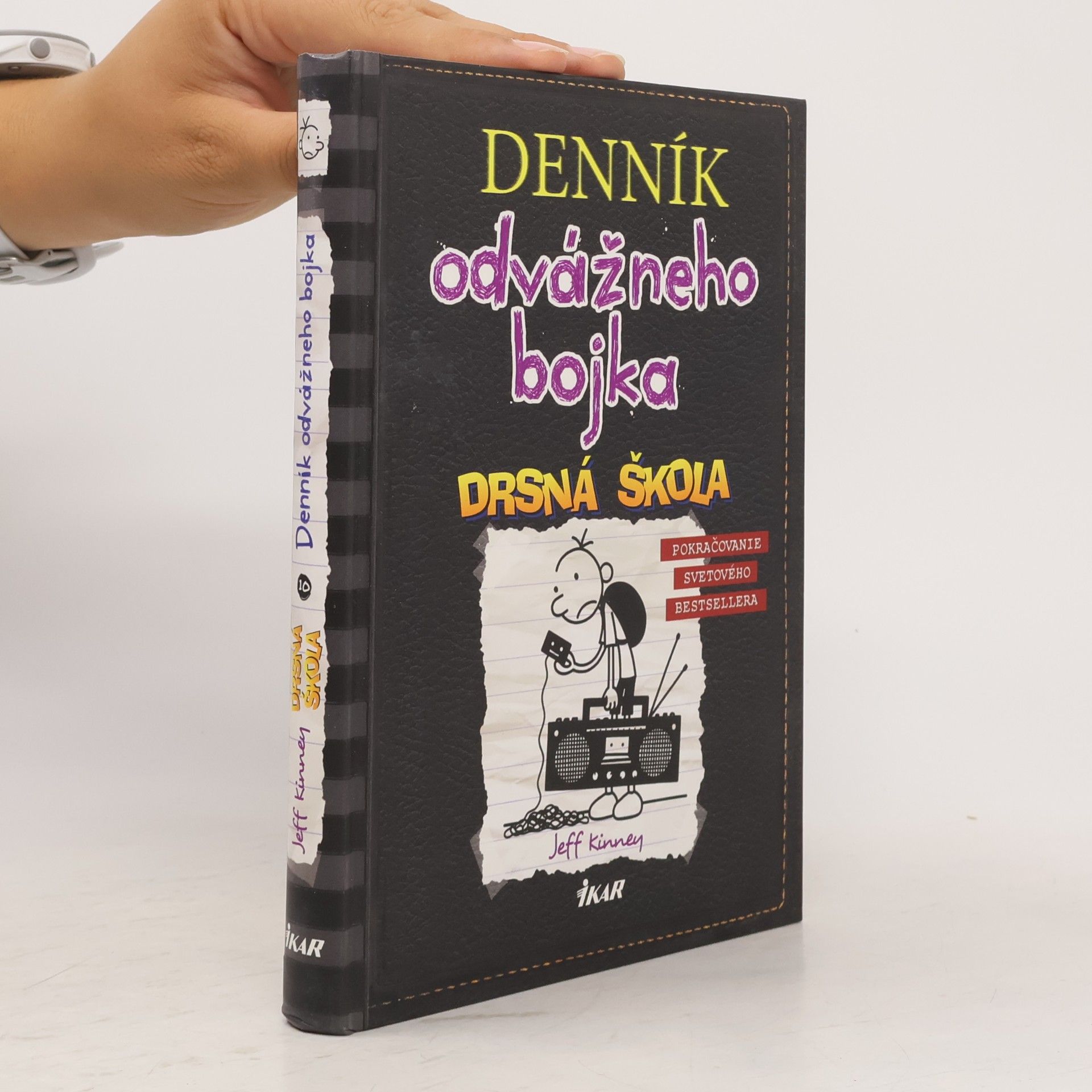 Jeff Kinney Denník odvážneho bojka 10. Drsná škola