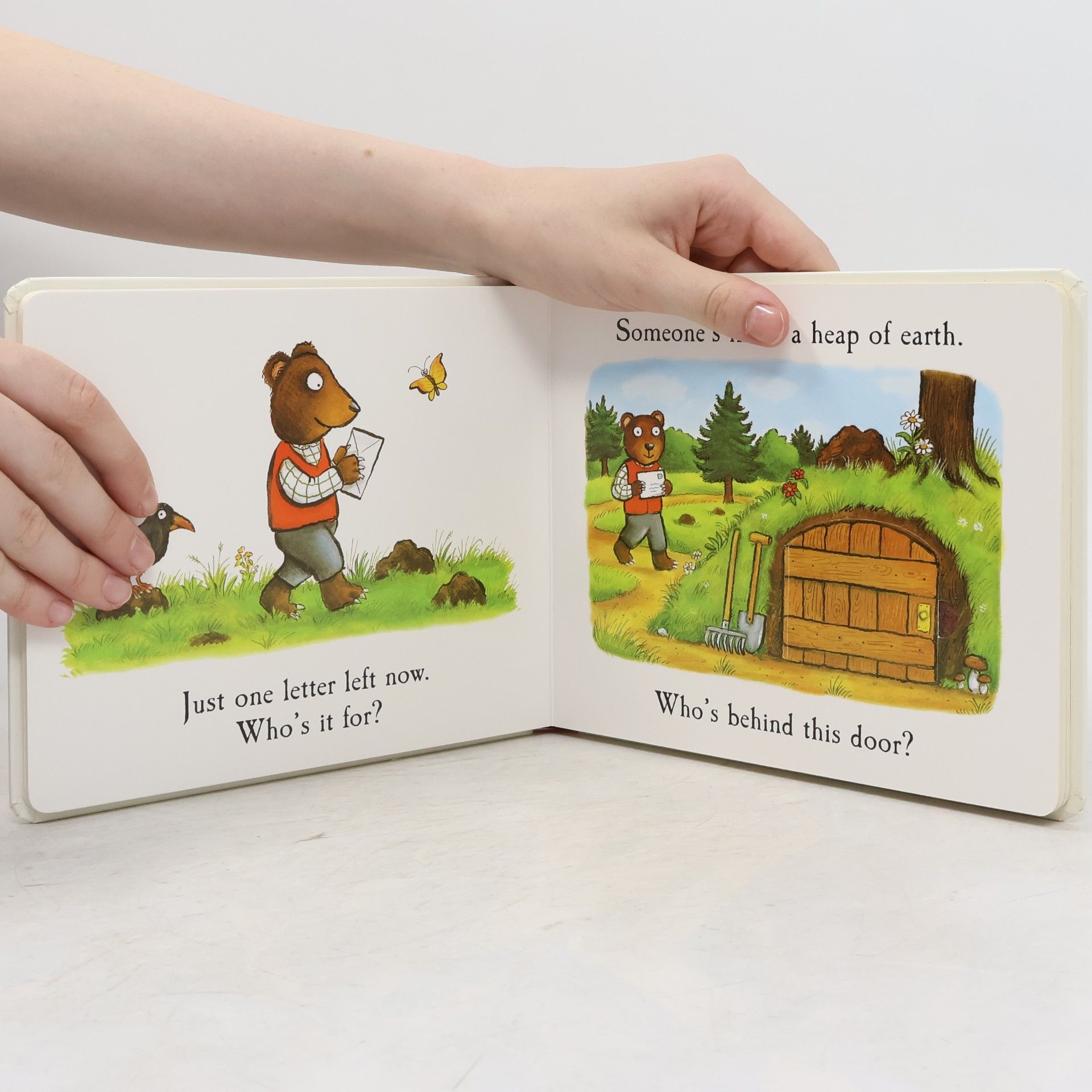 Axel Scheffler Postman Bear