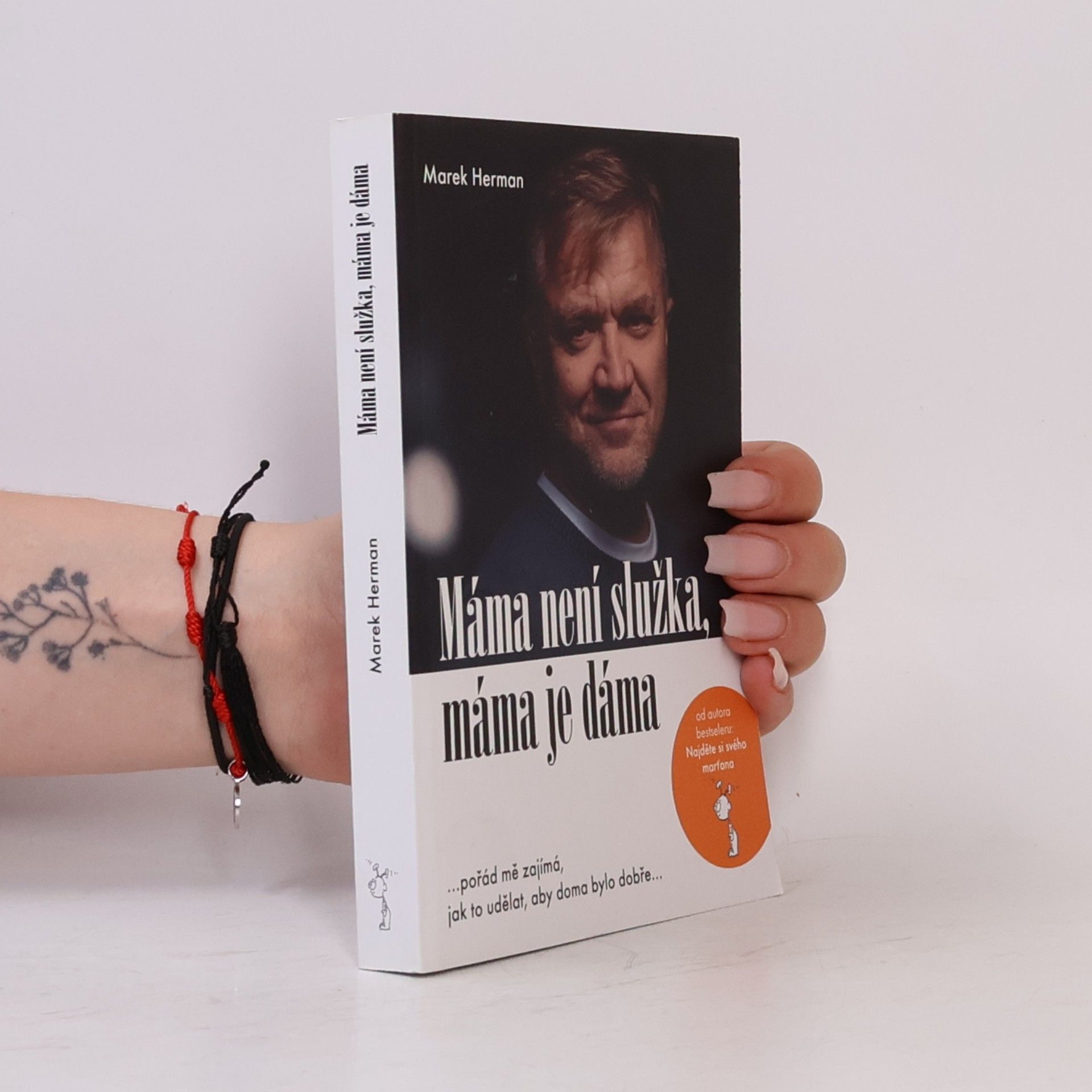 Marek Herman Máma není služka, máma je dáma