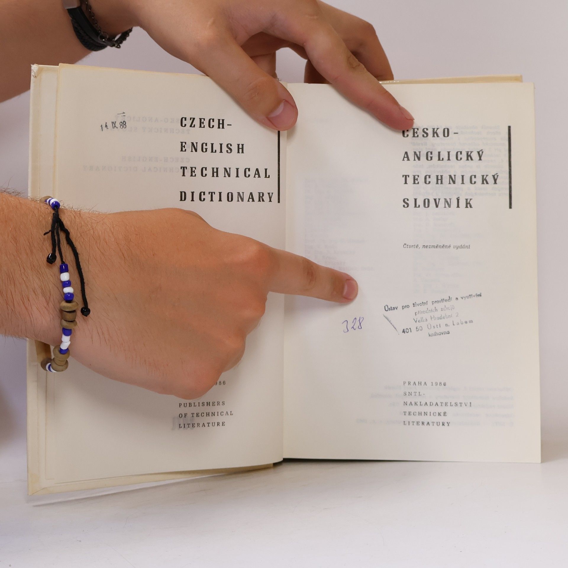 Autores varios Česko-anglický technický slovník