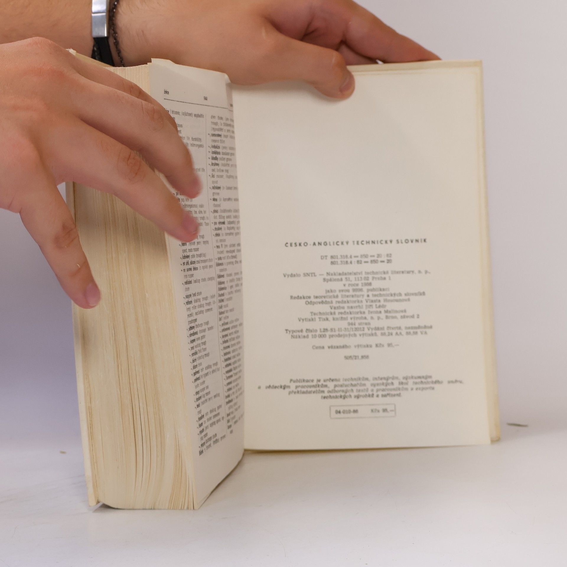 Autores varios Česko-anglický technický slovník