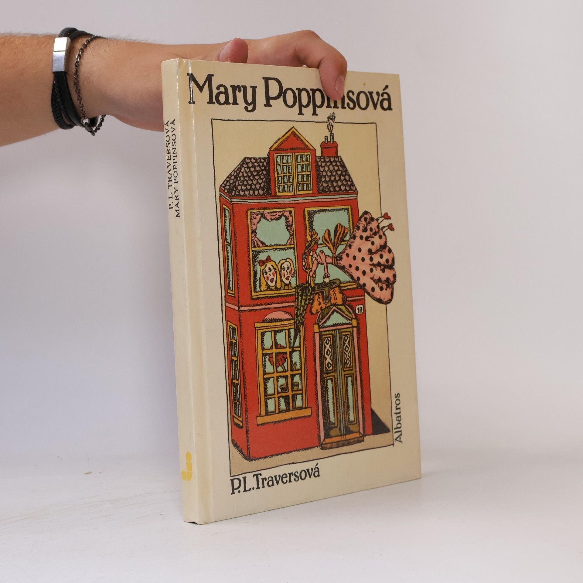P. L. Travers Mary Poppinsová