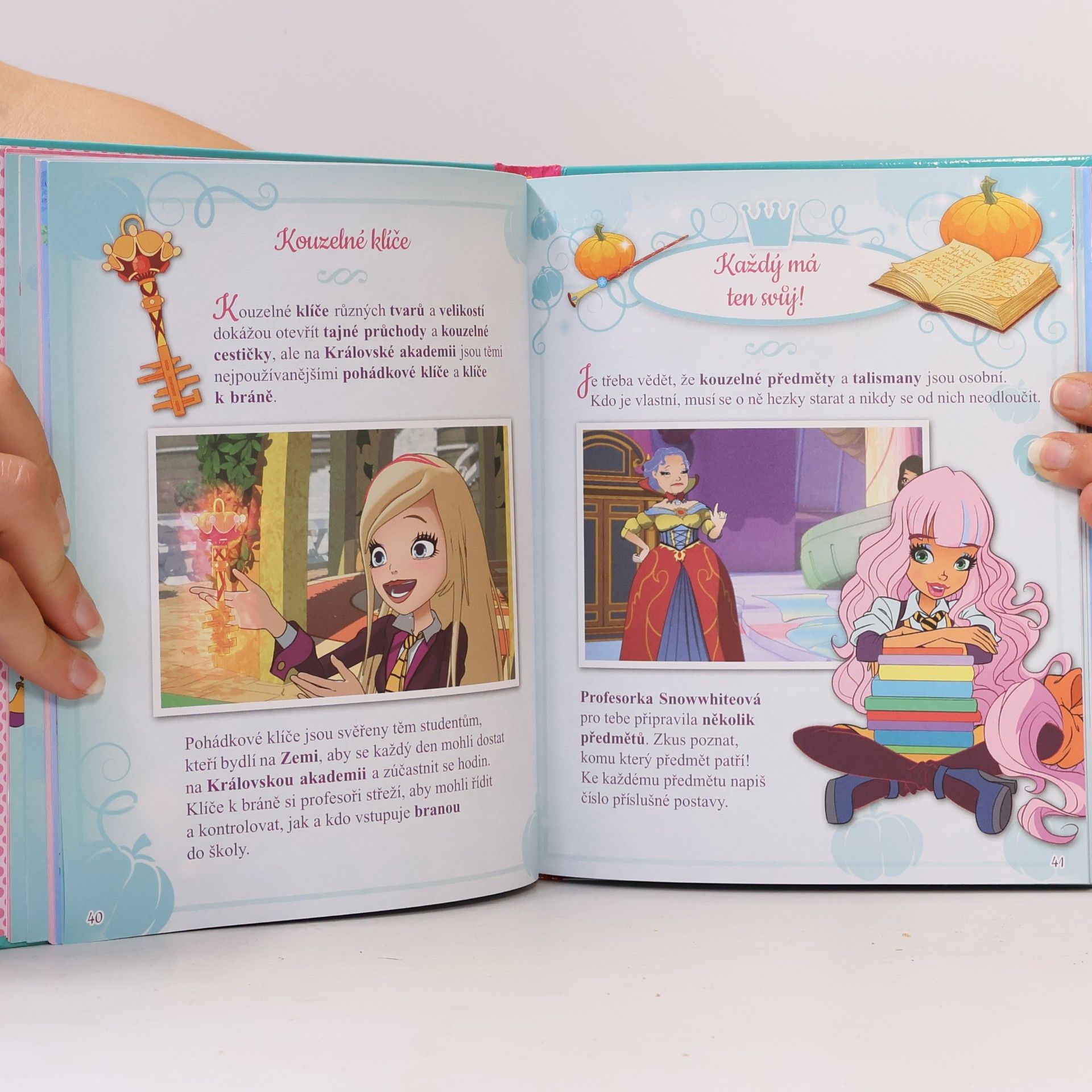 Iginio Straffi Regal Academy - Kniha kouzel