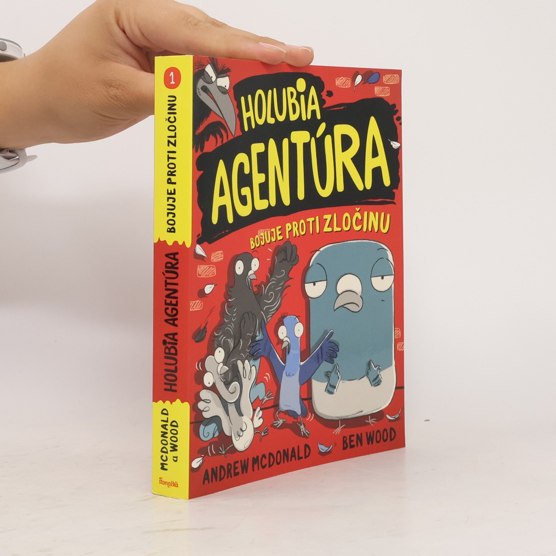Andrew McDonald Holubia agentúra bojuje proti zločinu