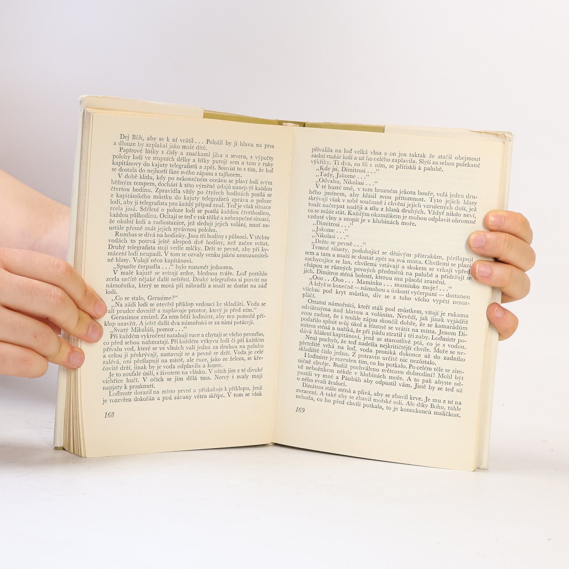 Autores varios Pět řeckých novel