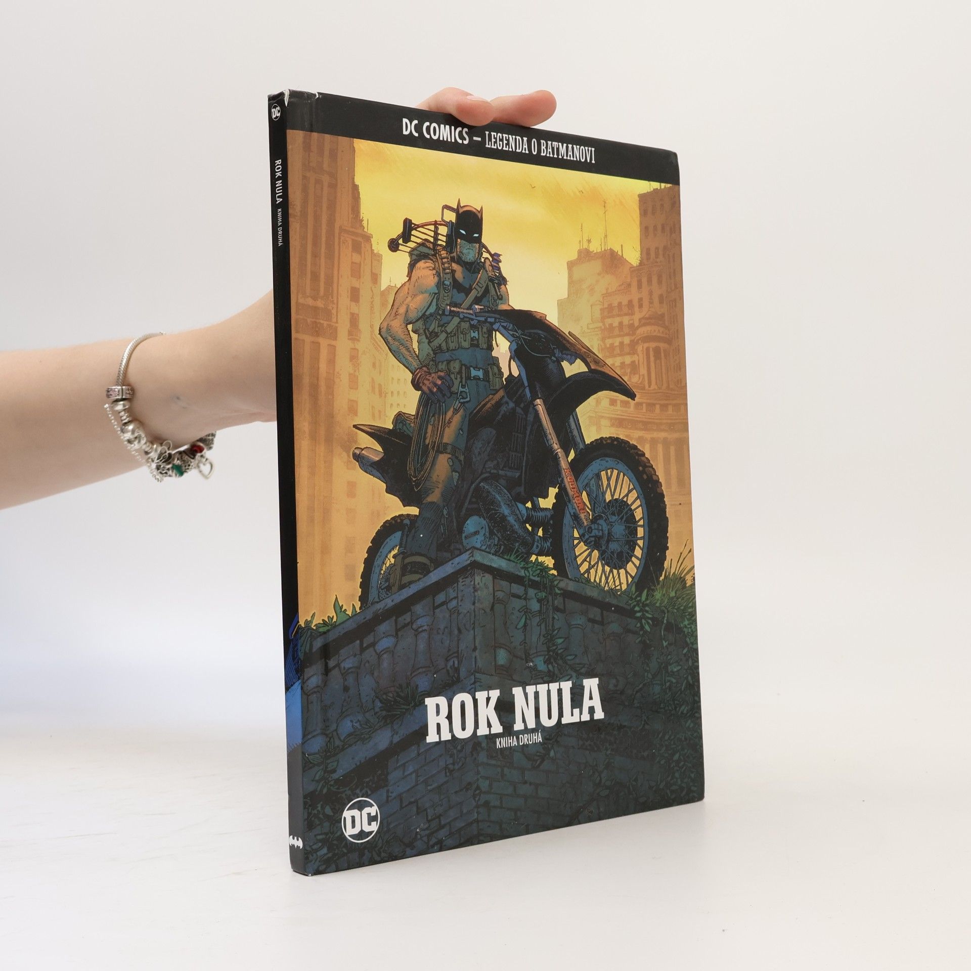 DC Comics  Rok nula - kniha druhá