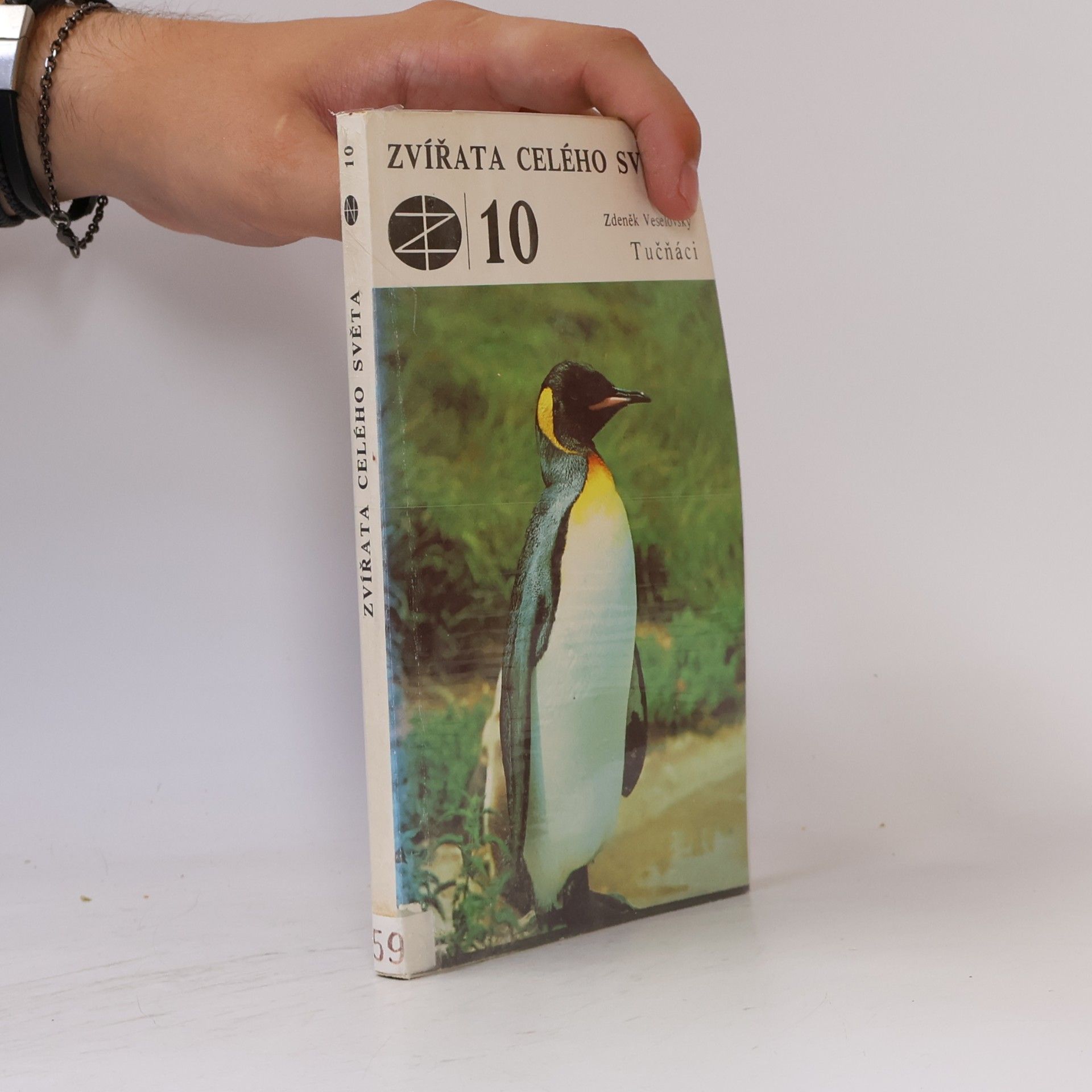 Zdeněk Veselovský Zvířata celého světa 10. Tučňáci