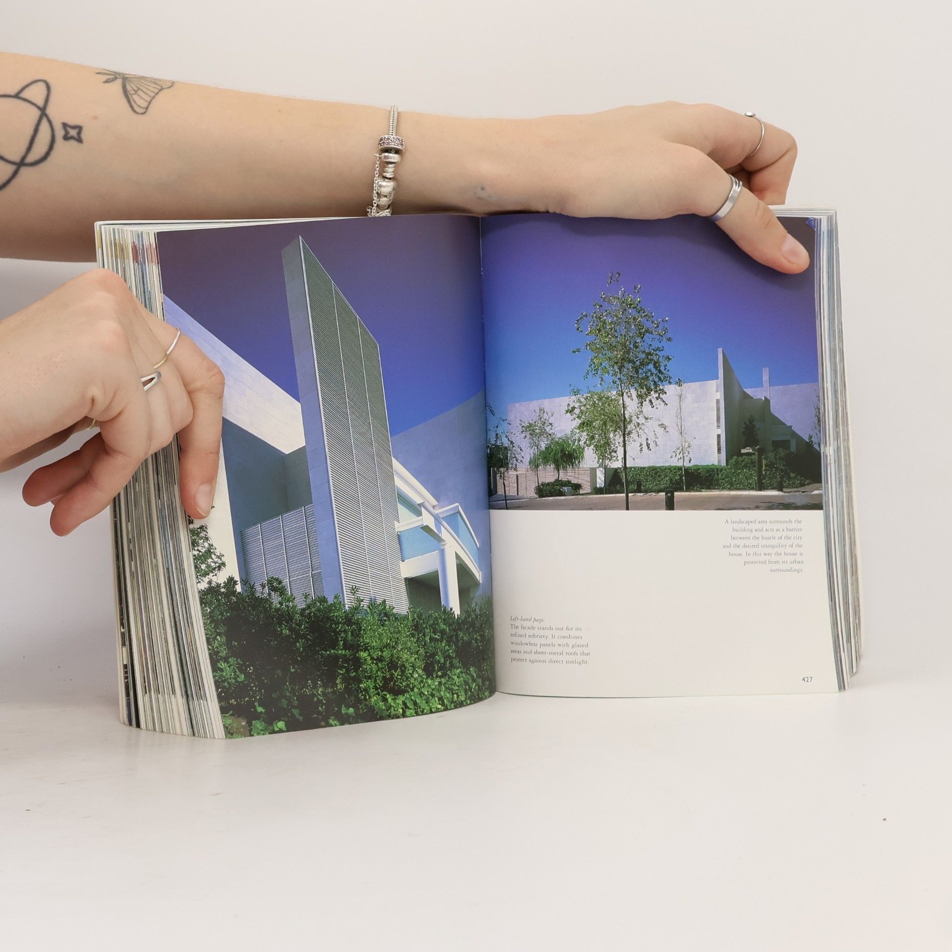 Francisco Asensio Cerver Houses of the world