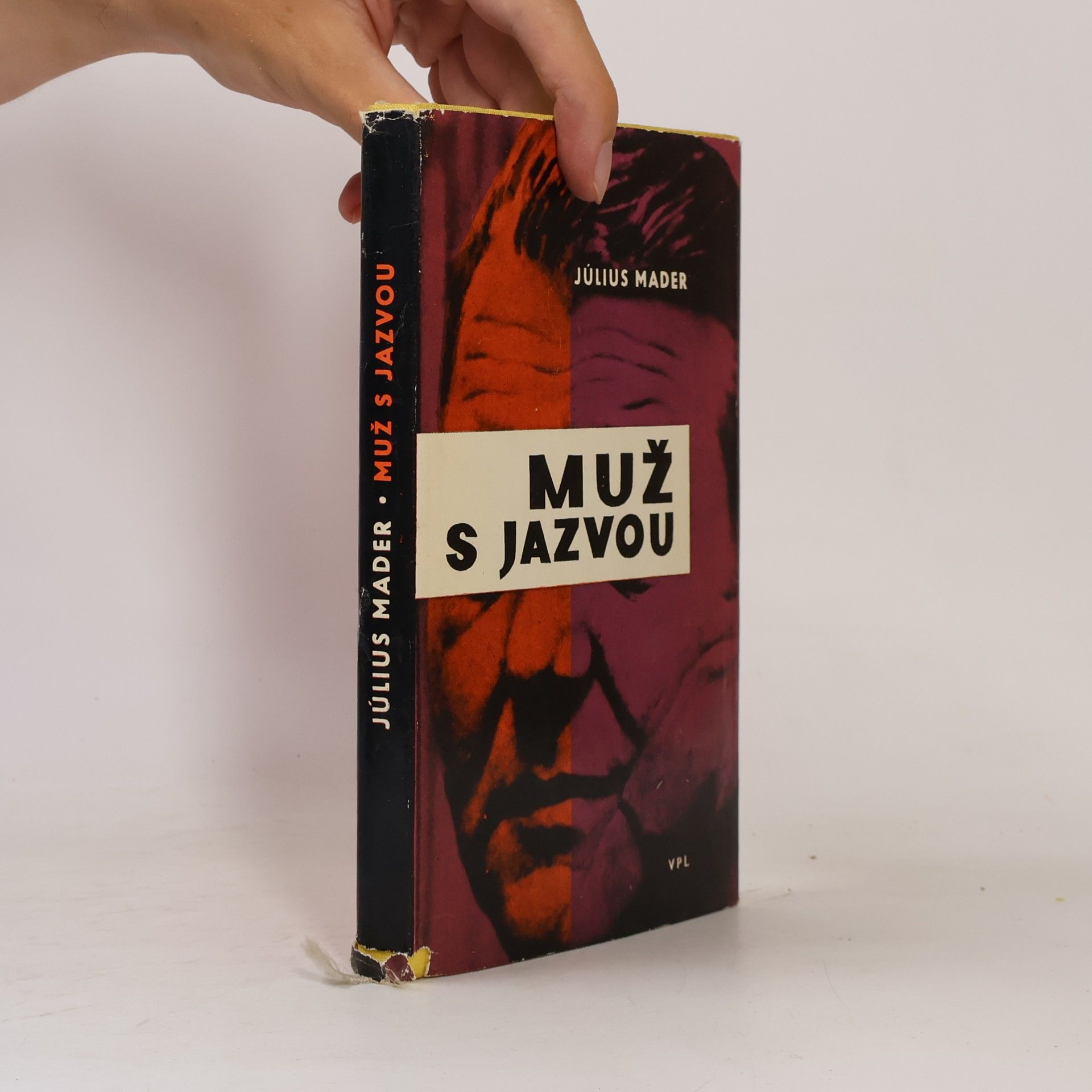 Julius Mader Muž s jazvou