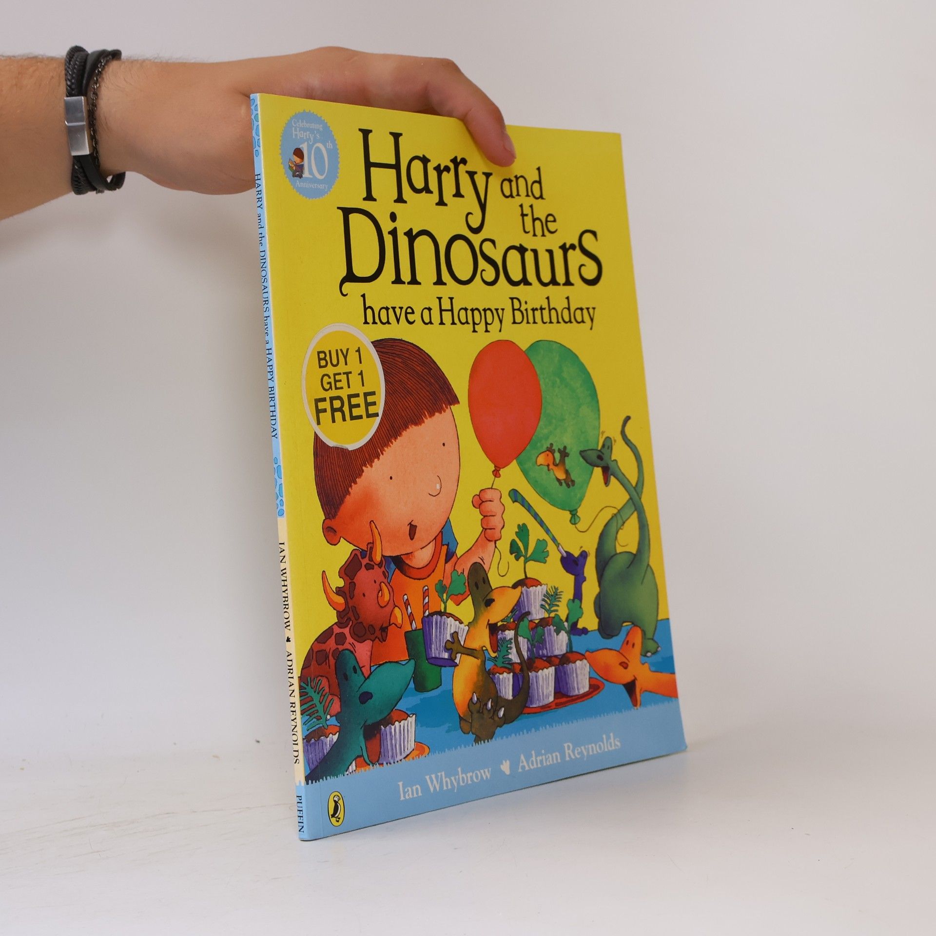 ian whybrow Harry and the Dinosaurs have a Happy Birthday